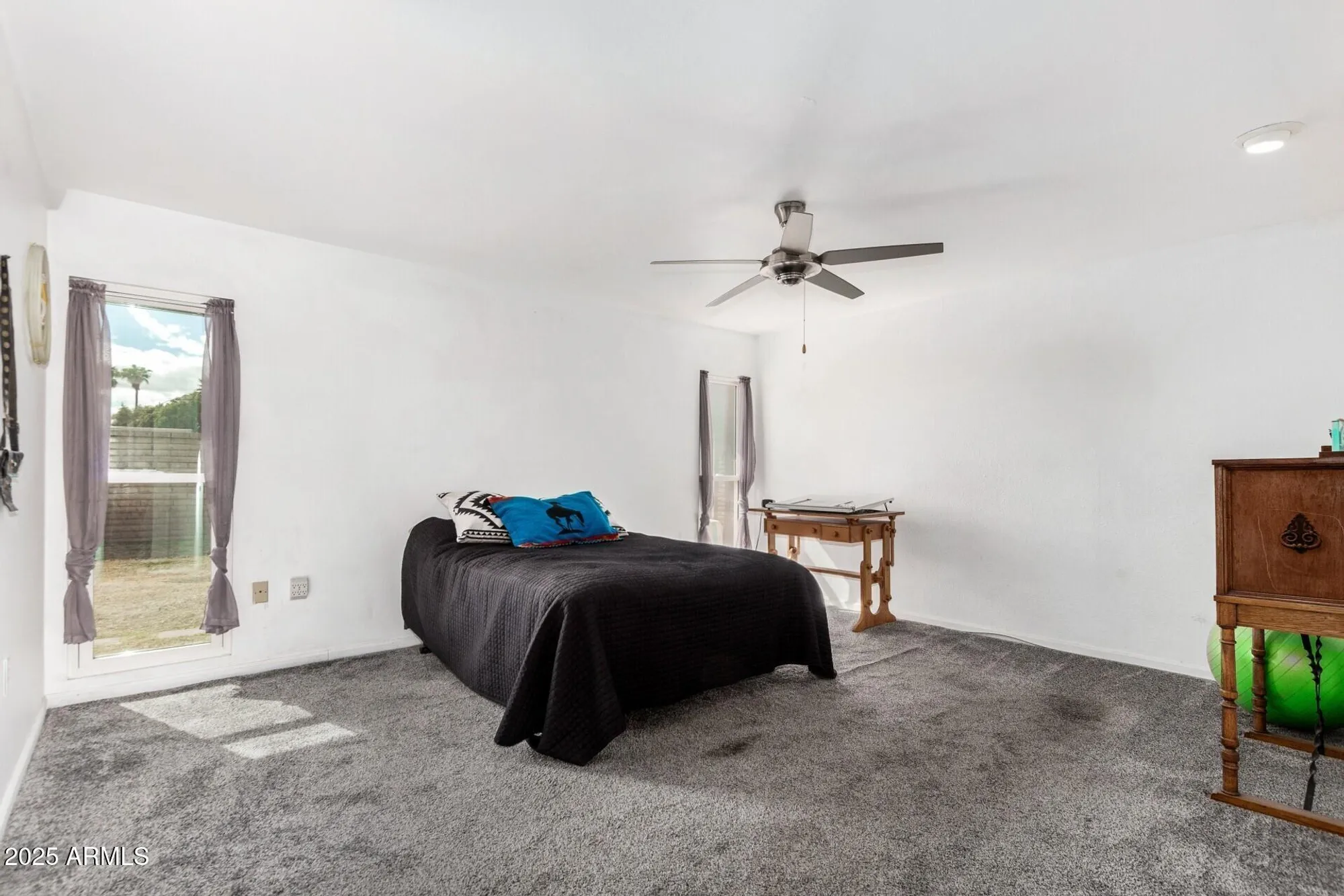 Property Slideshow image 16 of 26 | 11139 w cameo dr, Sun City, AZ, 85351