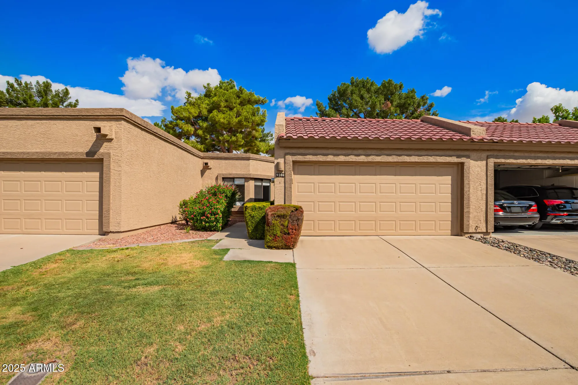 Property Slideshow image 1 of 47 | 9706 w rimrock dr, Peoria, AZ, 85382