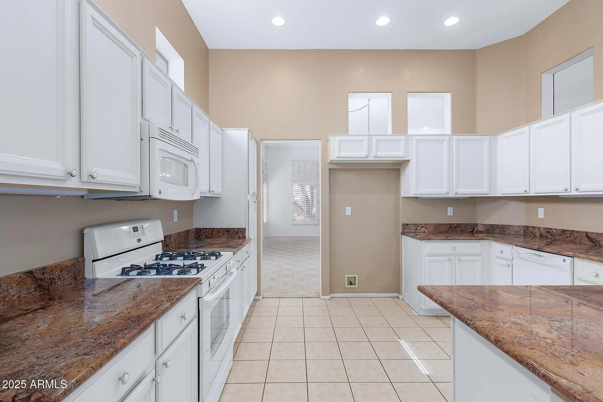 Property Slideshow image 6 of 46 | 23105 n drifter way, Sun City West, AZ, 85375