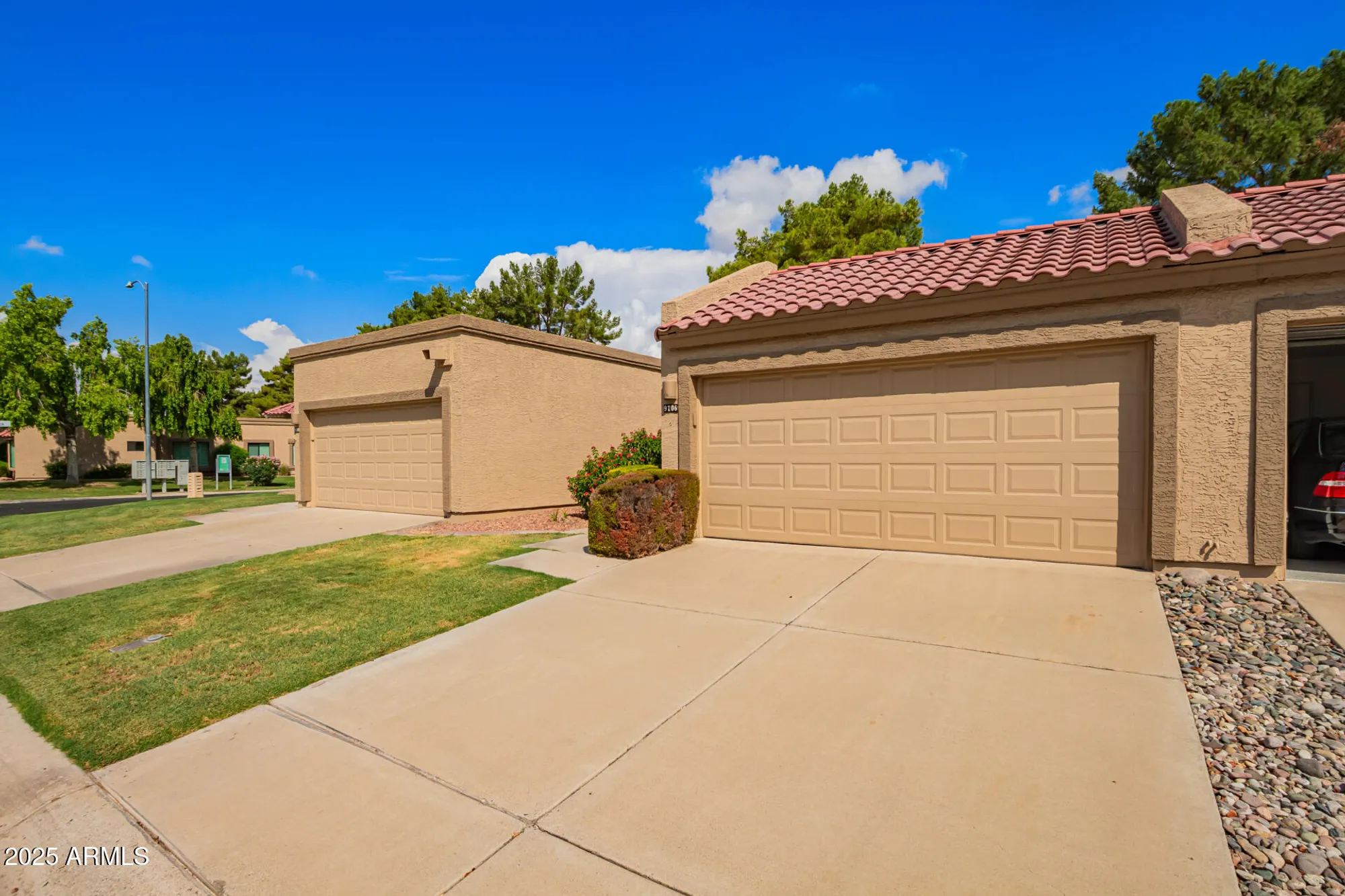Property Slideshow image 3 of 47 | 9706 w rimrock dr, Peoria, AZ, 85382