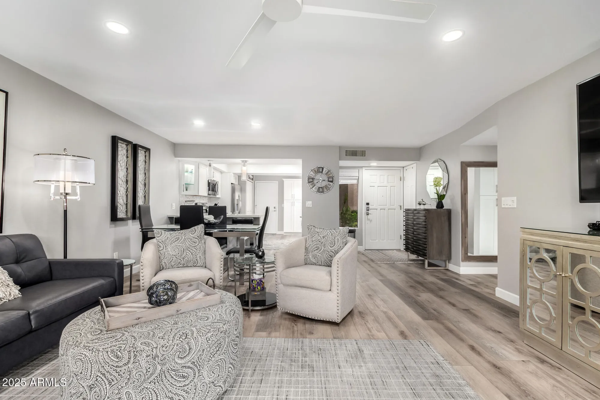 Property Slideshow image 12 of 47 | 9706 w rimrock dr, Peoria, AZ, 85382