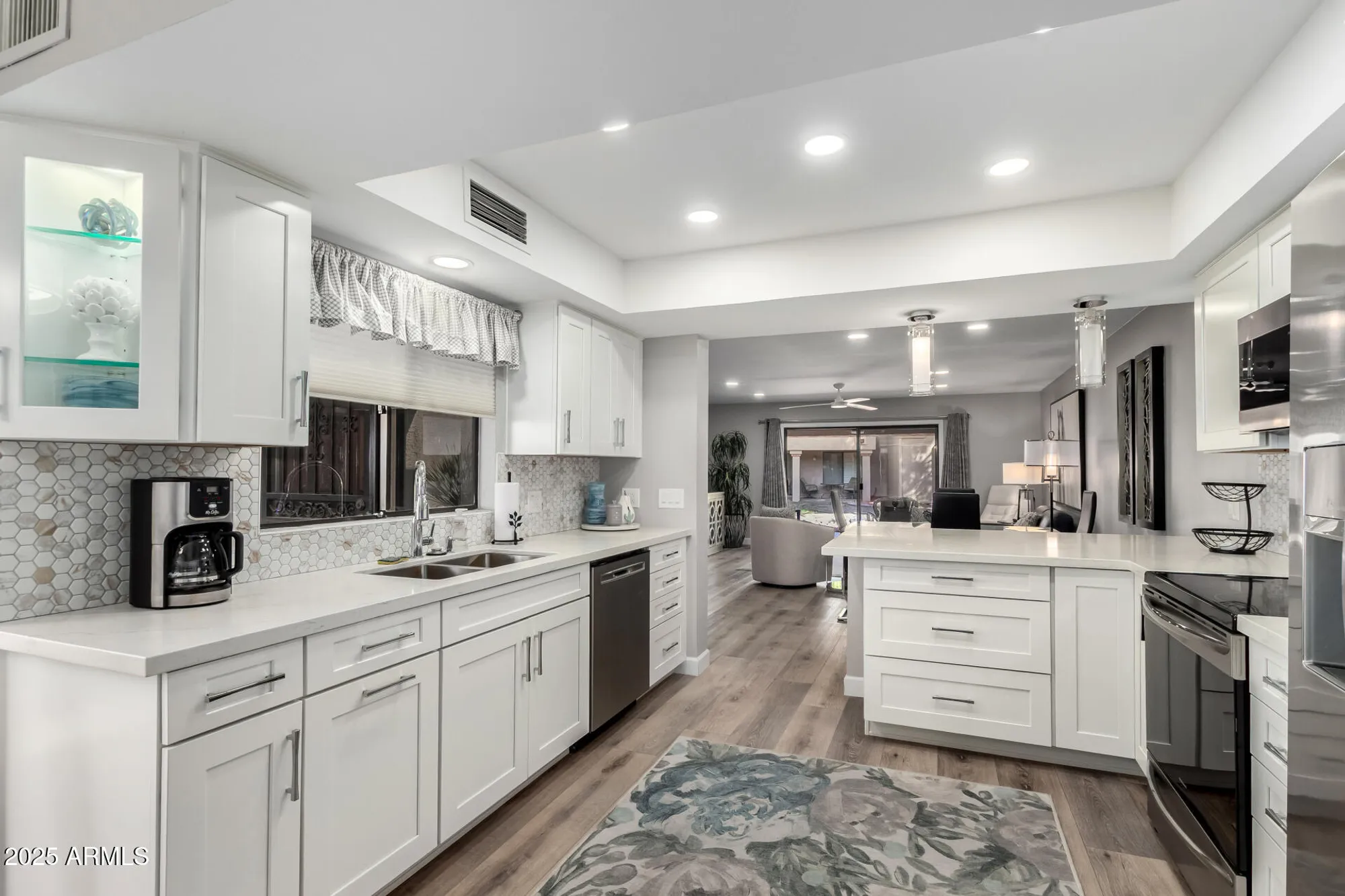 Property Slideshow image 15 of 47 | 9706 w rimrock dr, Peoria, AZ, 85382