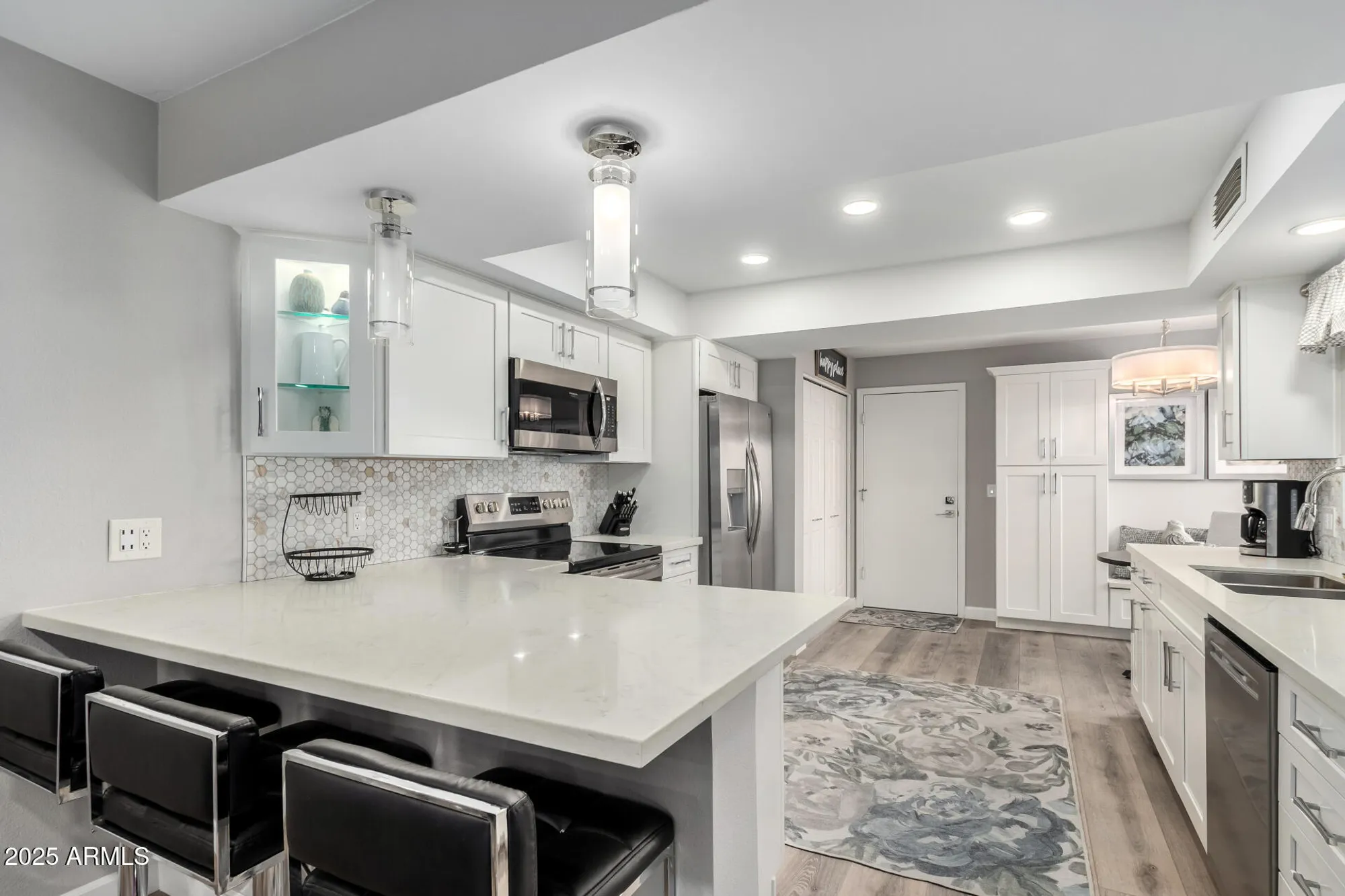 Property Slideshow image 4 of 47 | 9706 w rimrock dr, Peoria, AZ, 85382