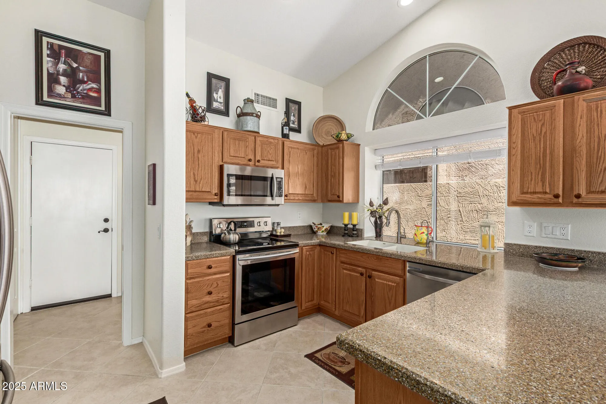 Property Slideshow image 12 of 43 | 8529 w rockwood dr, Peoria, AZ, 85382