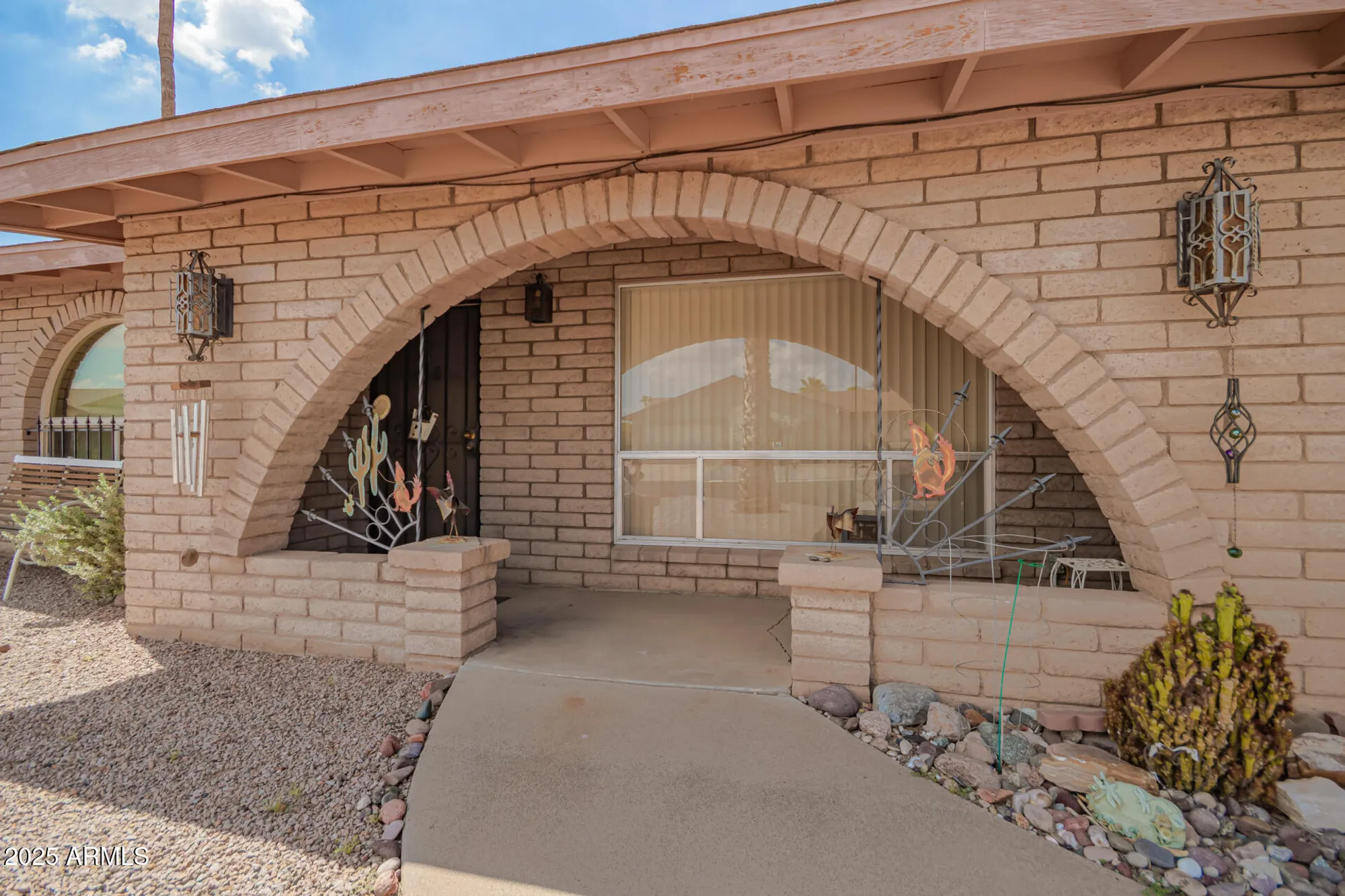 Property Slideshow image 9 of 28 | 722 s 81st pl, Mesa, AZ, 85208