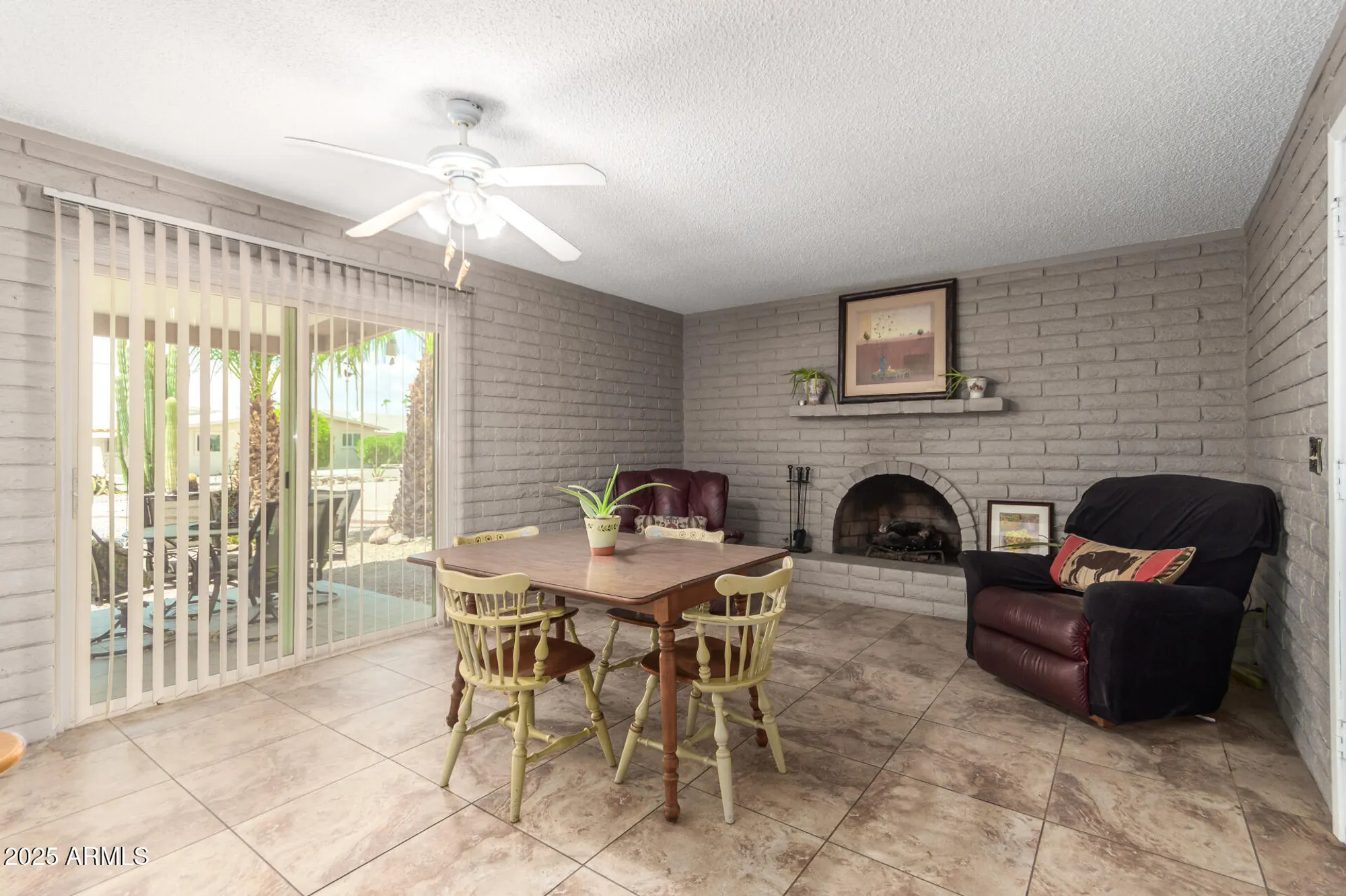 Property Slideshow image 3 of 28 | 722 s 81st pl, Mesa, AZ, 85208