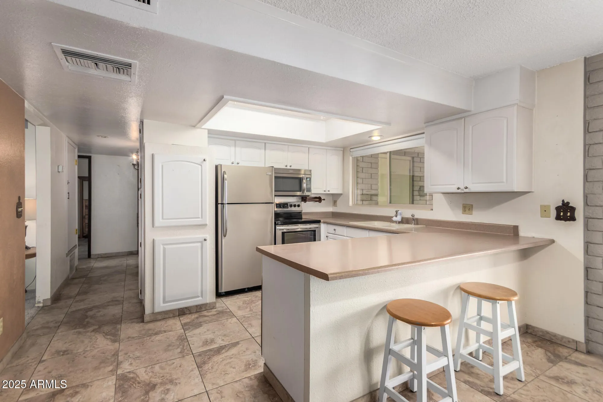 Property Slideshow image 4 of 28 | 722 s 81st pl, Mesa, AZ, 85208