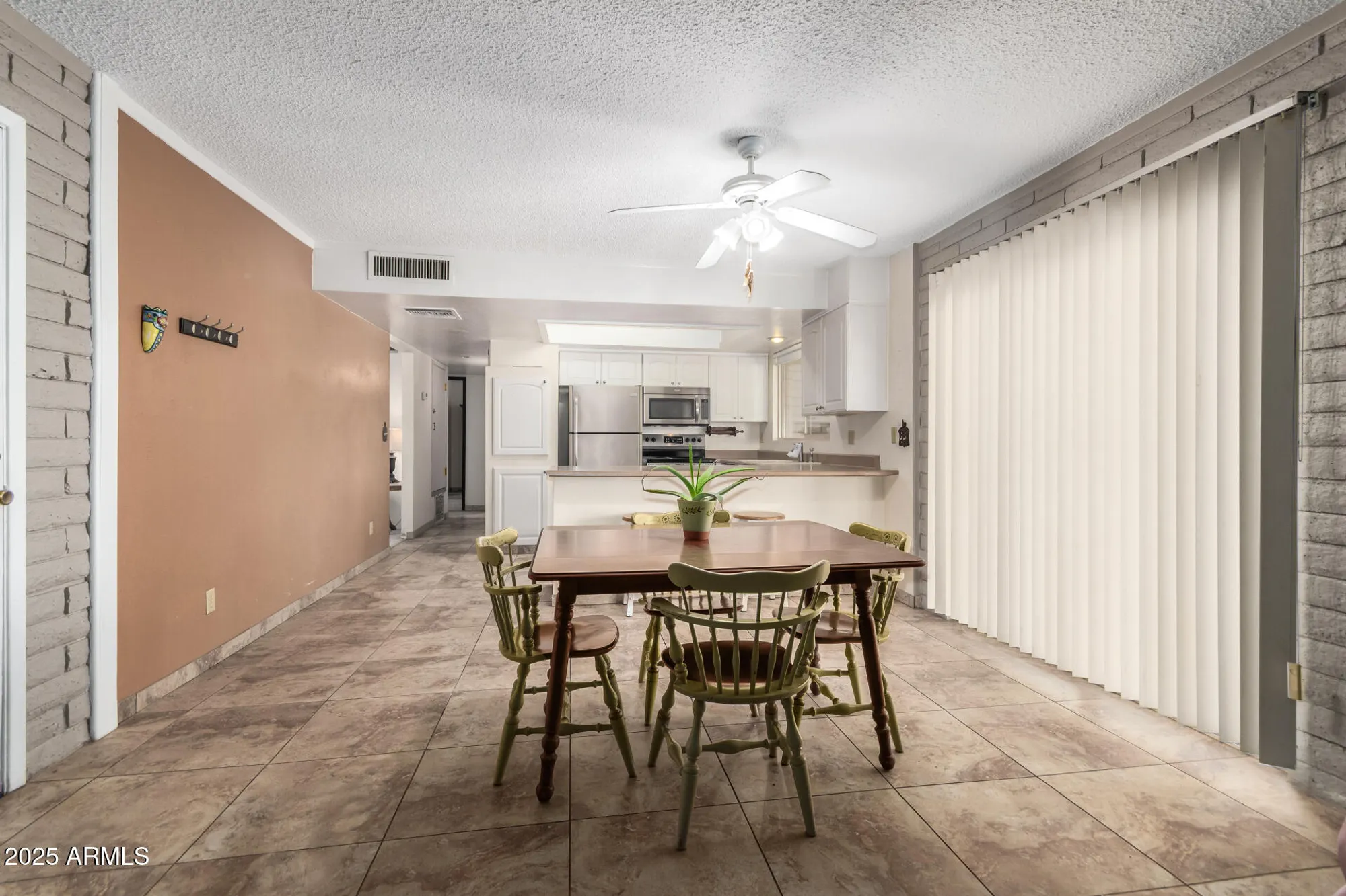 Property Slideshow image 14 of 28 | 722 s 81st pl, Mesa, AZ, 85208