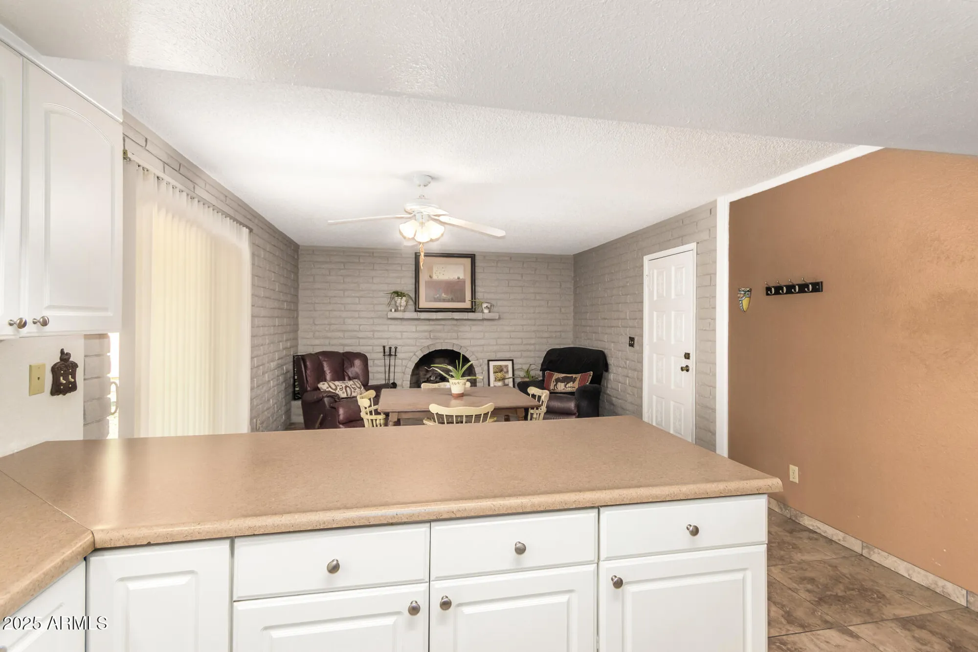 Property Slideshow image 16 of 28 | 722 s 81st pl, Mesa, AZ, 85208