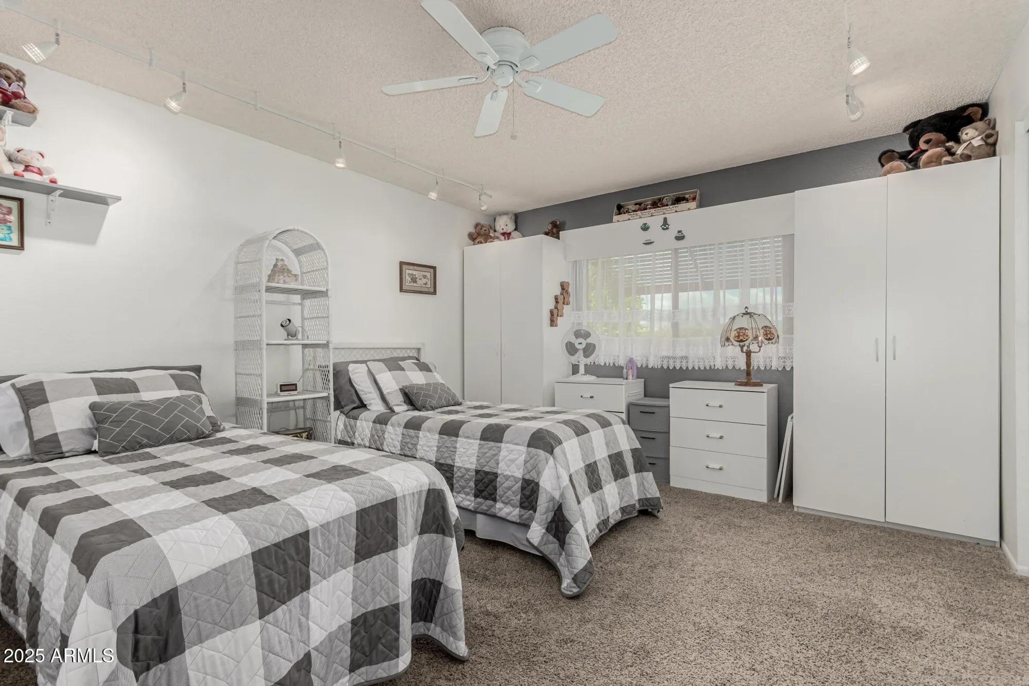 Property Slideshow image 19 of 30 | 8352 e edgewood ave, Mesa, AZ, 85208
