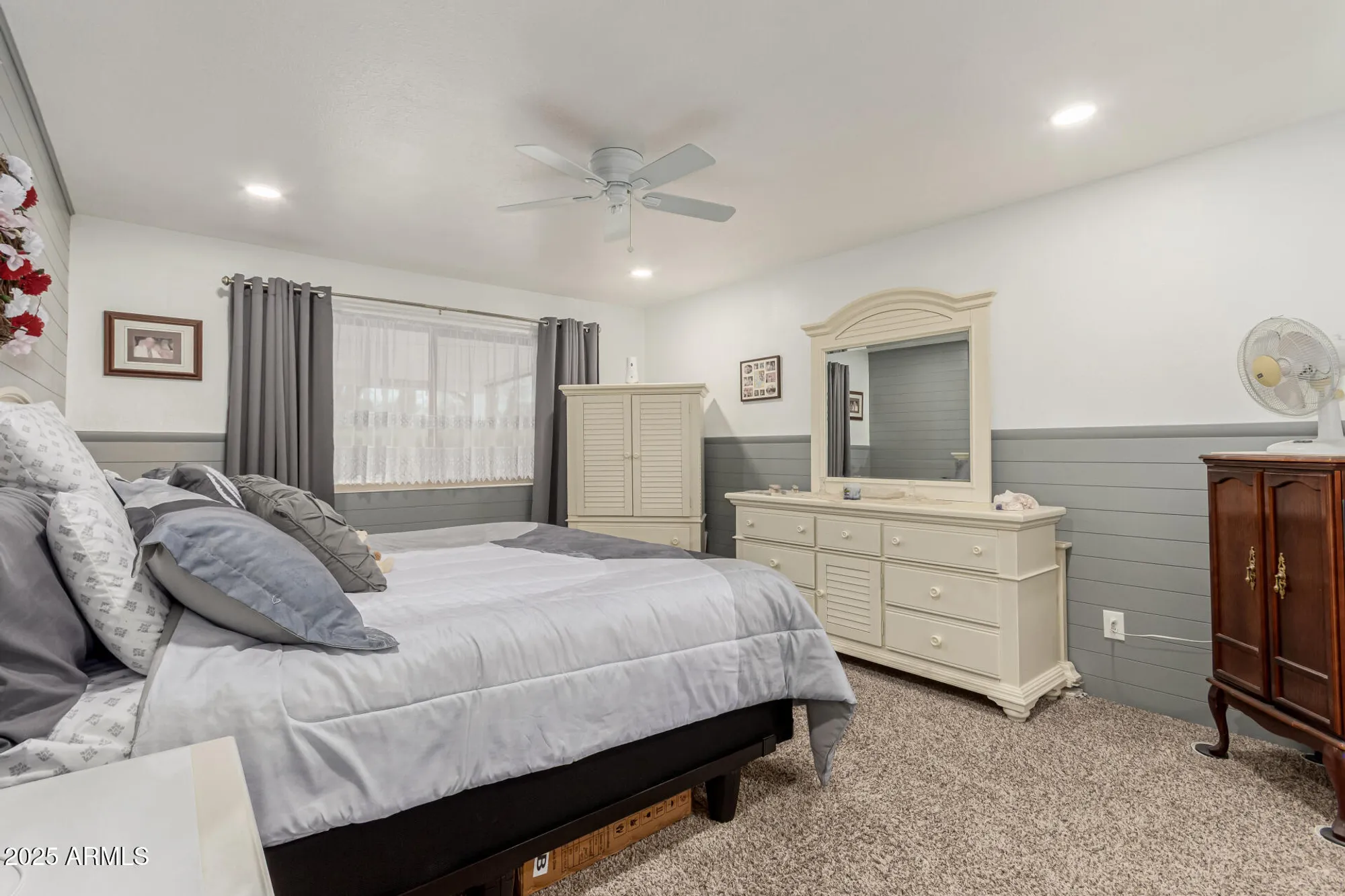 Property Slideshow image 14 of 30 | 8352 e edgewood ave, Mesa, AZ, 85208