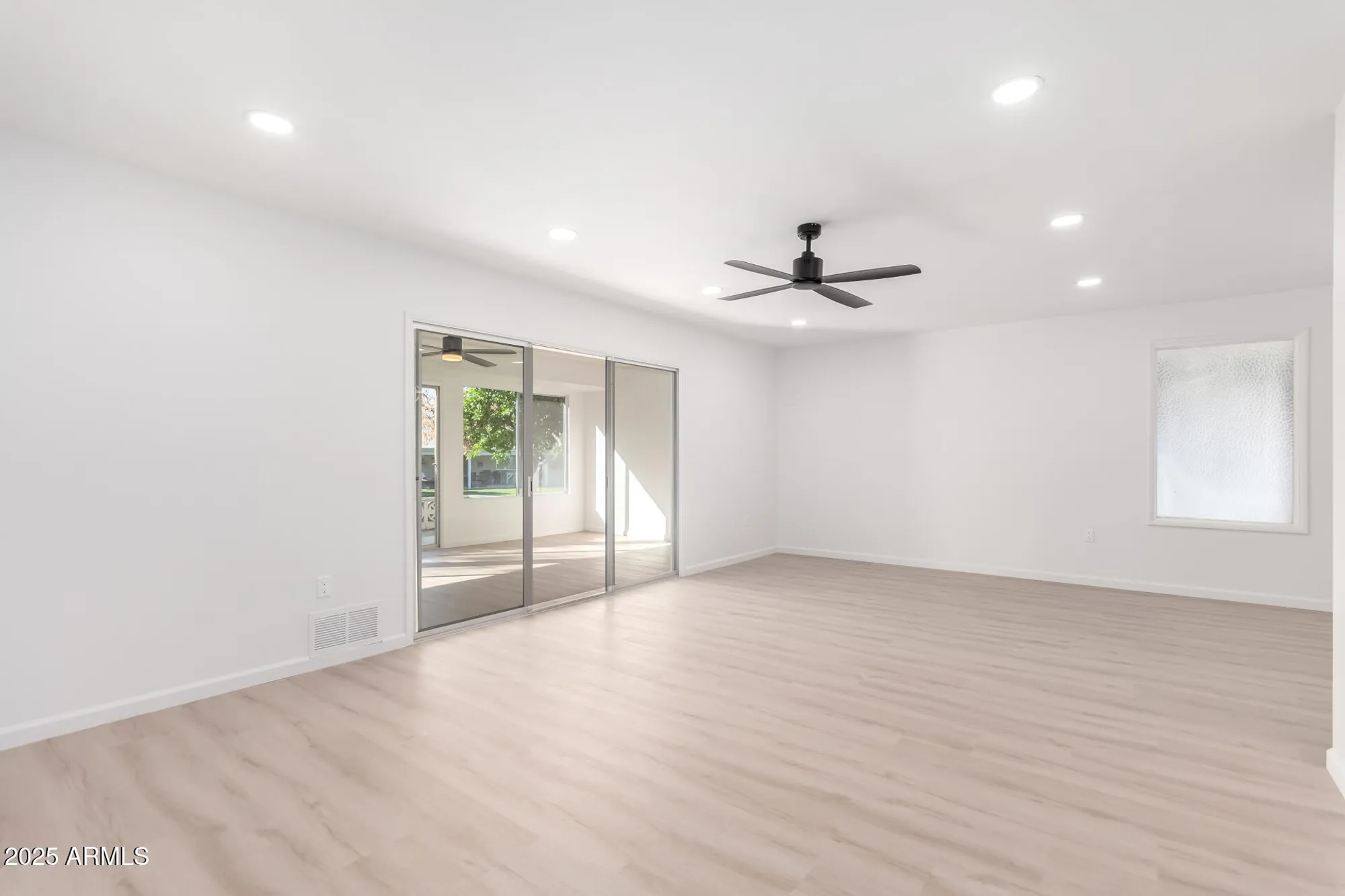 Property Slideshow image 5 of 29 | 10127 w forrester dr, Sun City, AZ, 85351