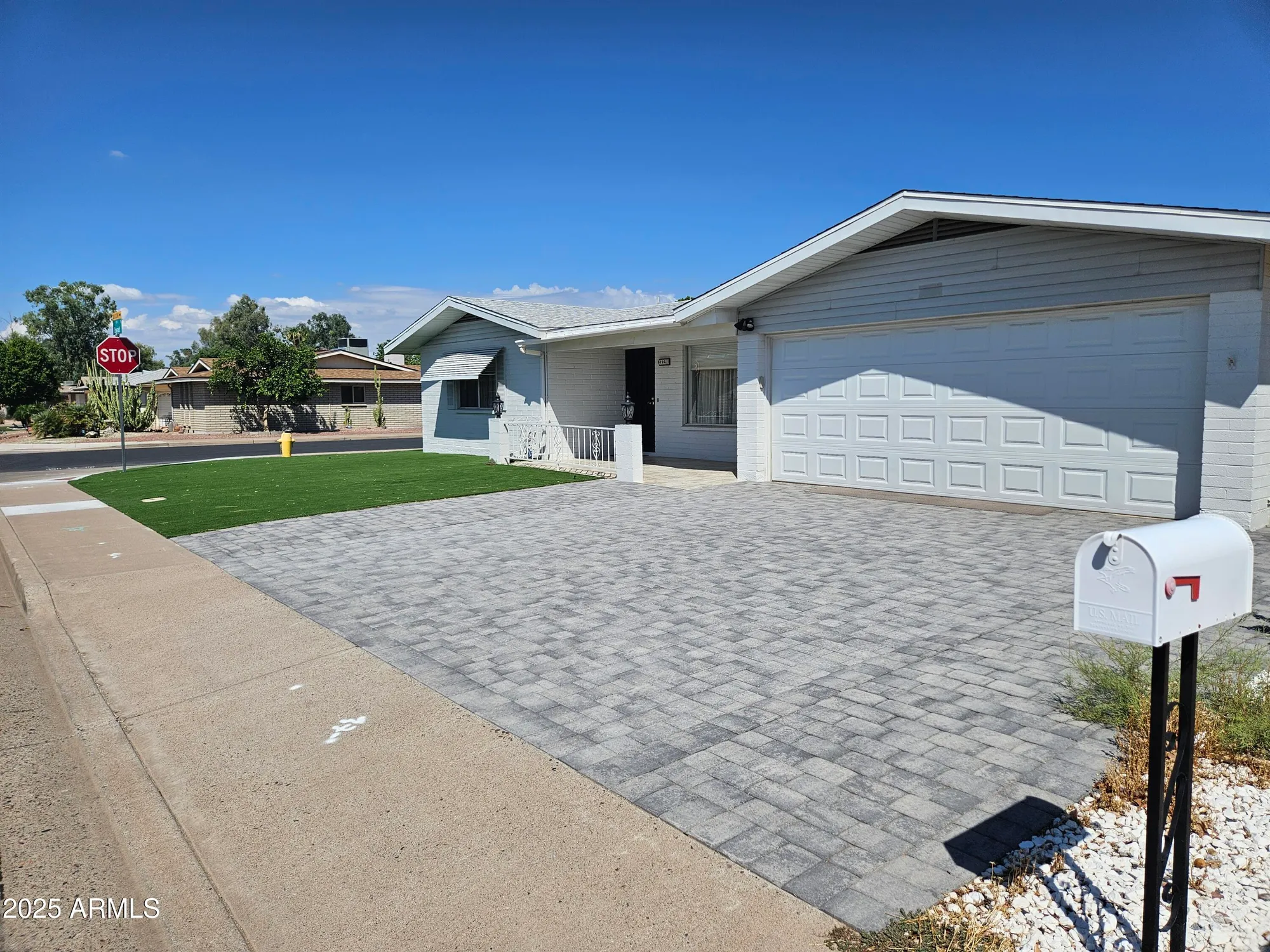 Property Slideshow image 2 of 32 | 5122 e emerald cir, Mesa, AZ, 85206