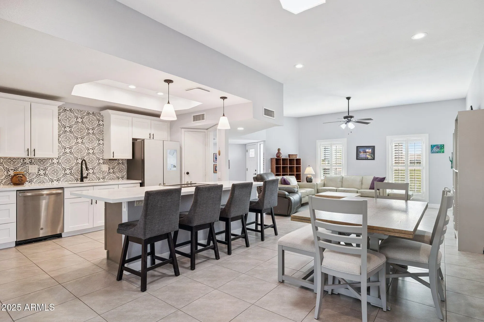 Property Slideshow image 11 of 31 | 16414 n meadow park dr, Sun City, AZ, 85351