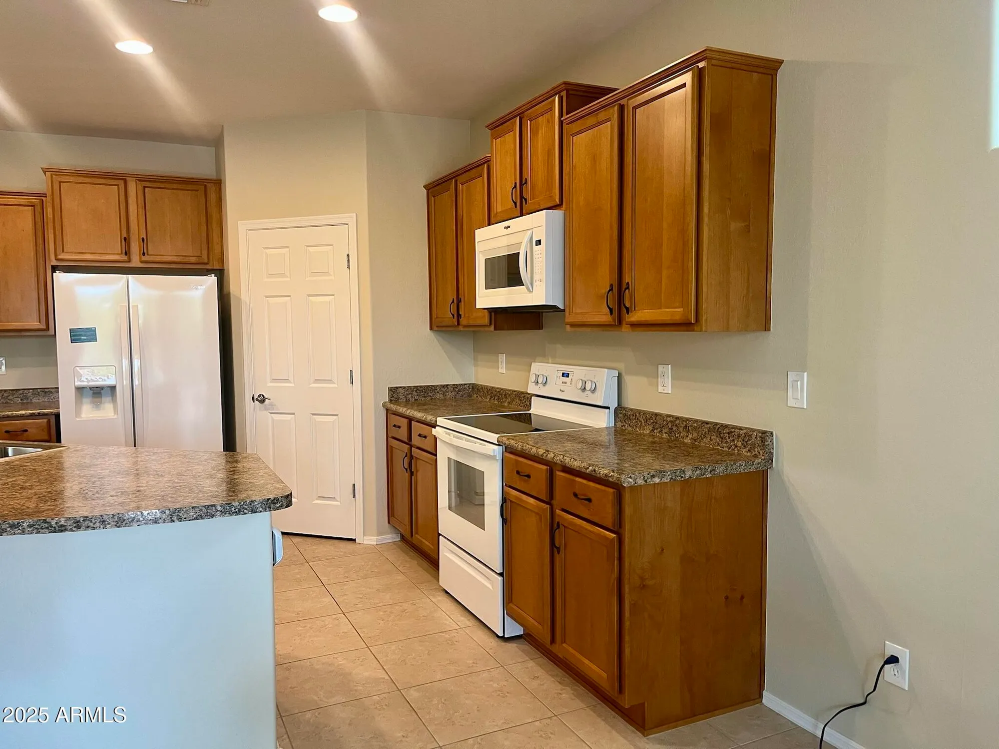 Property Slideshow image 7 of 36 | 3877 n smithsonian dr, Florence, AZ, 85132