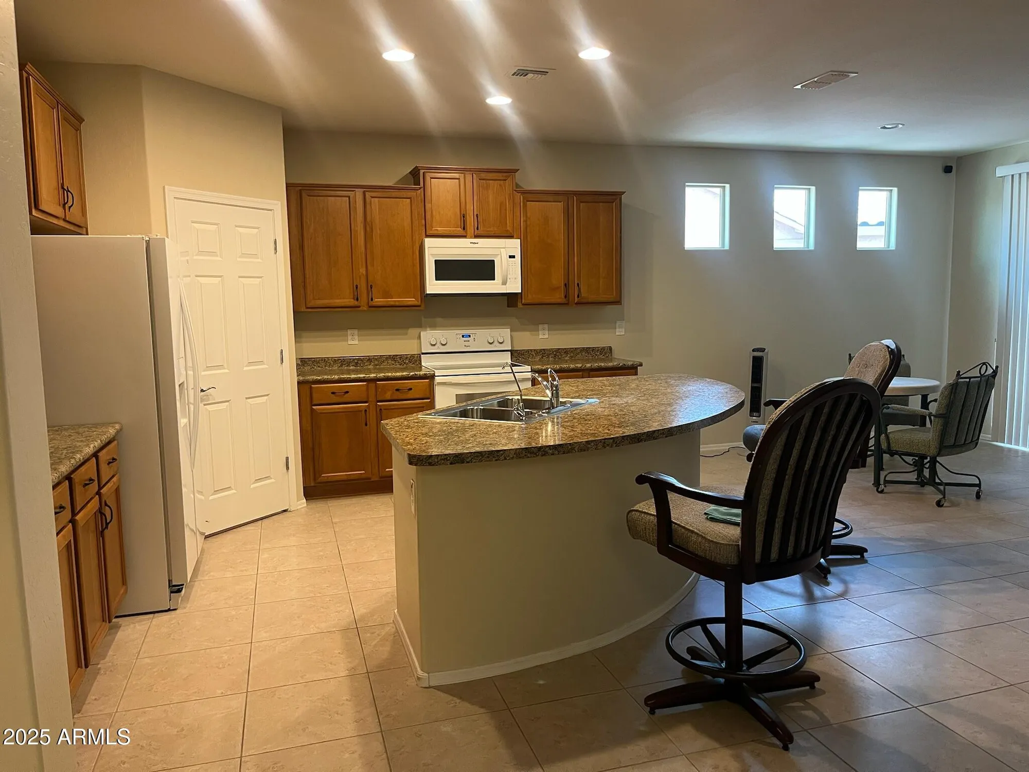 Property Slideshow image 6 of 36 | 3877 n smithsonian dr, Florence, AZ, 85132