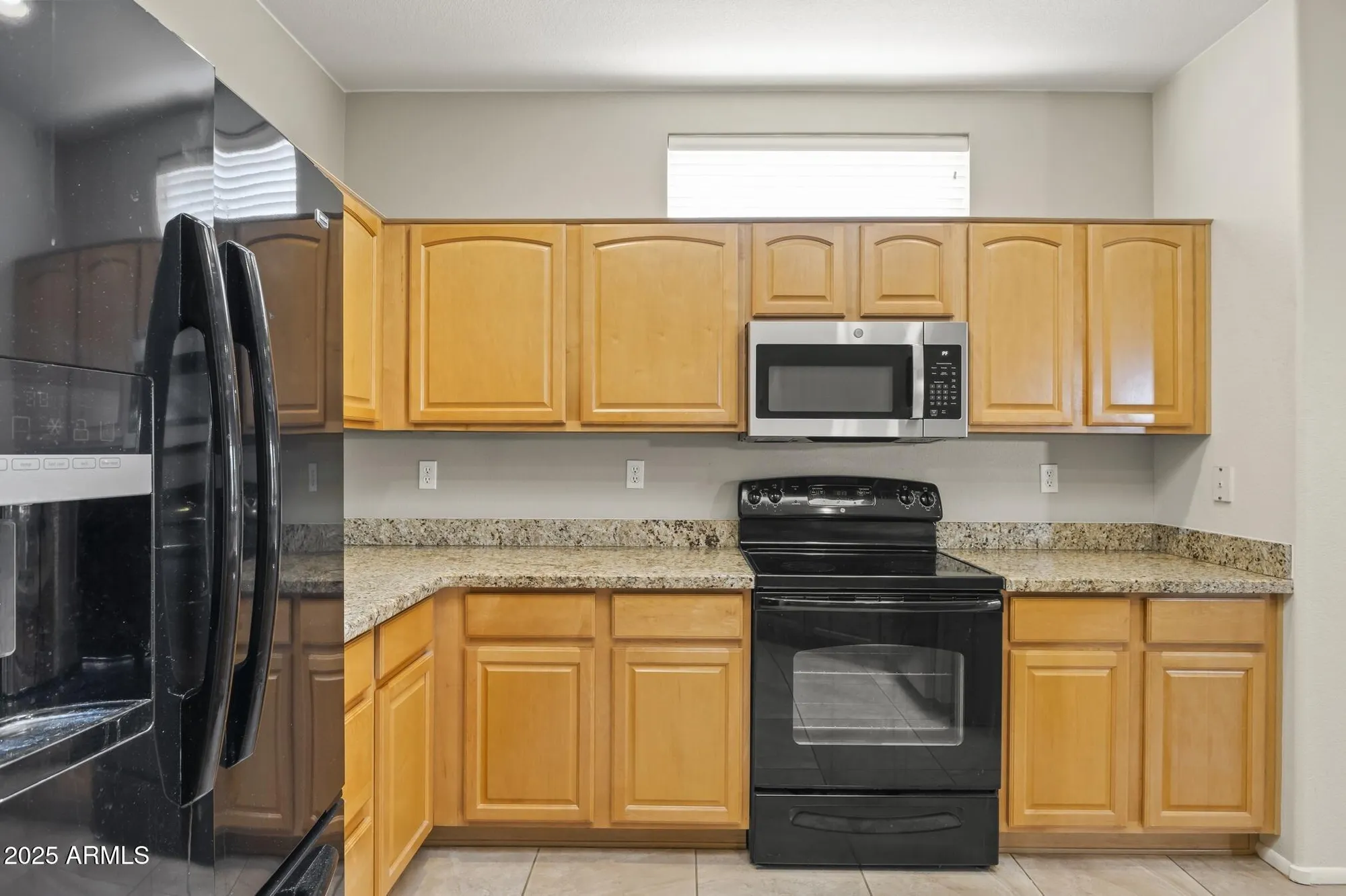 Property Slideshow image 11 of 32 | 15601 w vista grande ln, Surprise, AZ, 85374