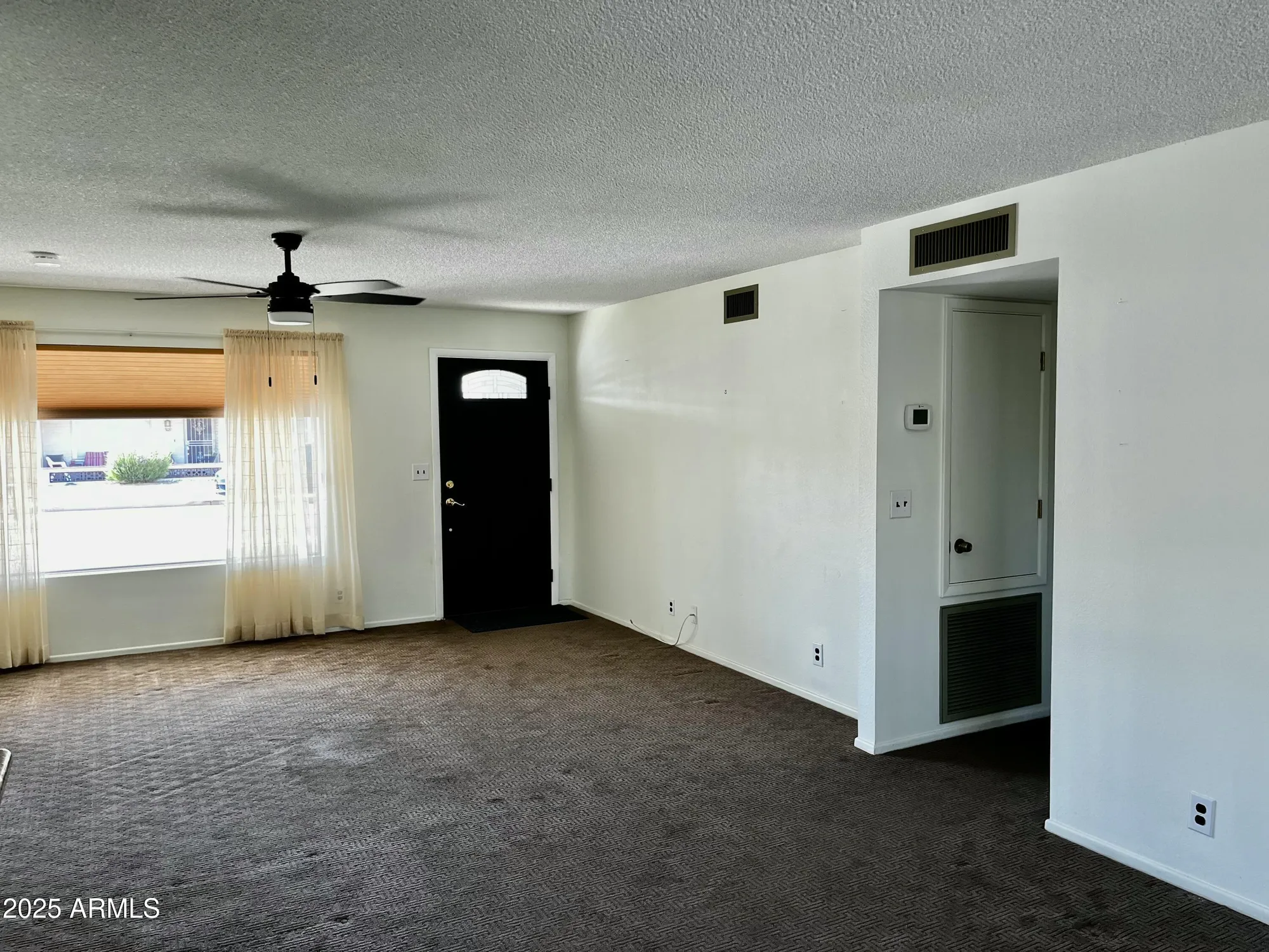 Property Slideshow image 8 of 32 | 5122 e emerald cir, Mesa, AZ, 85206