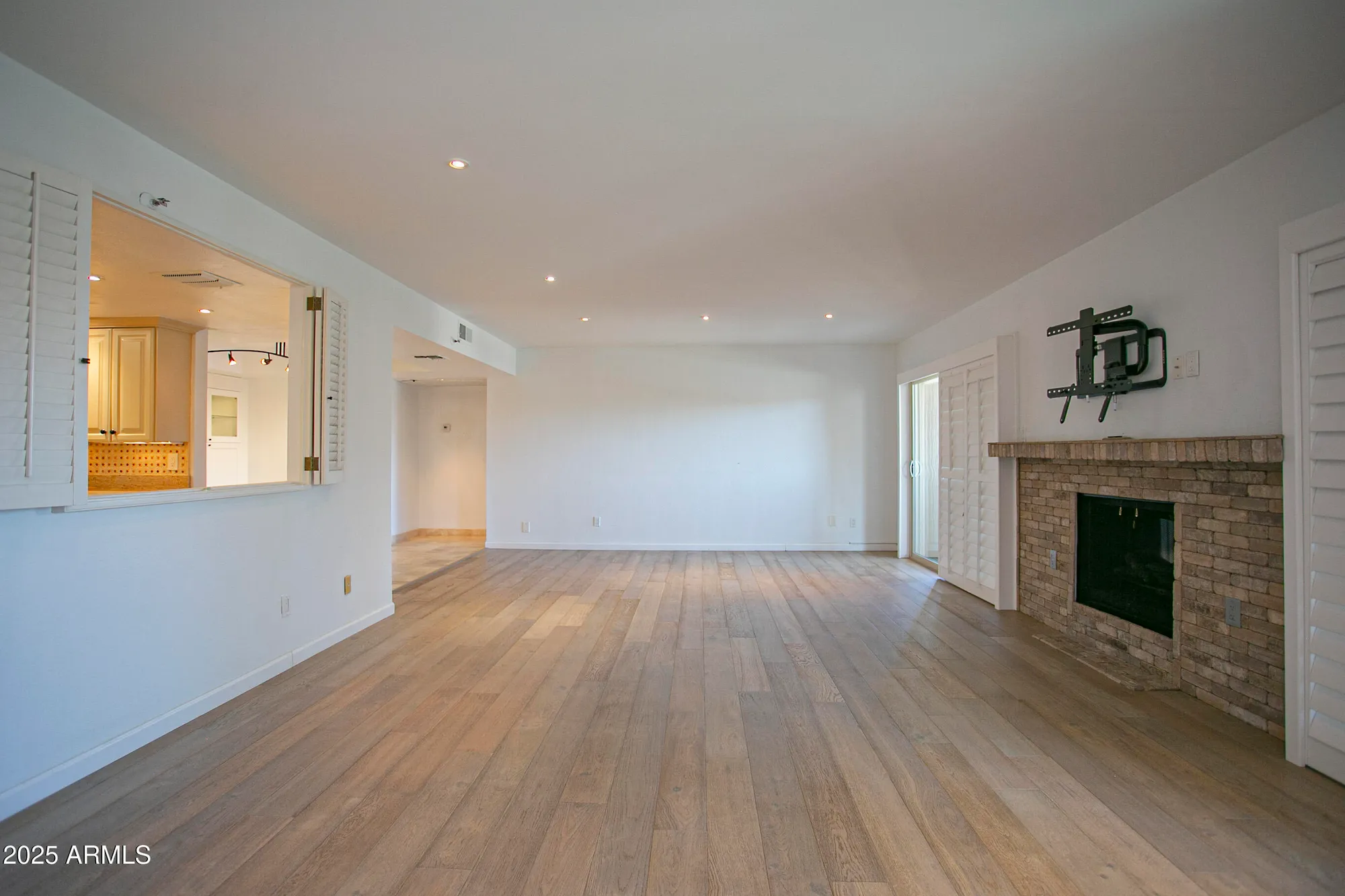 Property Slideshow image 7 of 48 | 7850 e camelback rd unit 406, Scottsdale, AZ, 85251