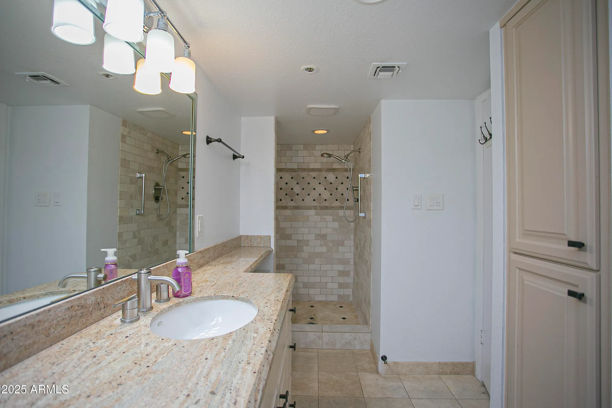Property Slideshow image 28 of 48 | 7850 e camelback rd unit 406, Scottsdale, AZ, 85251