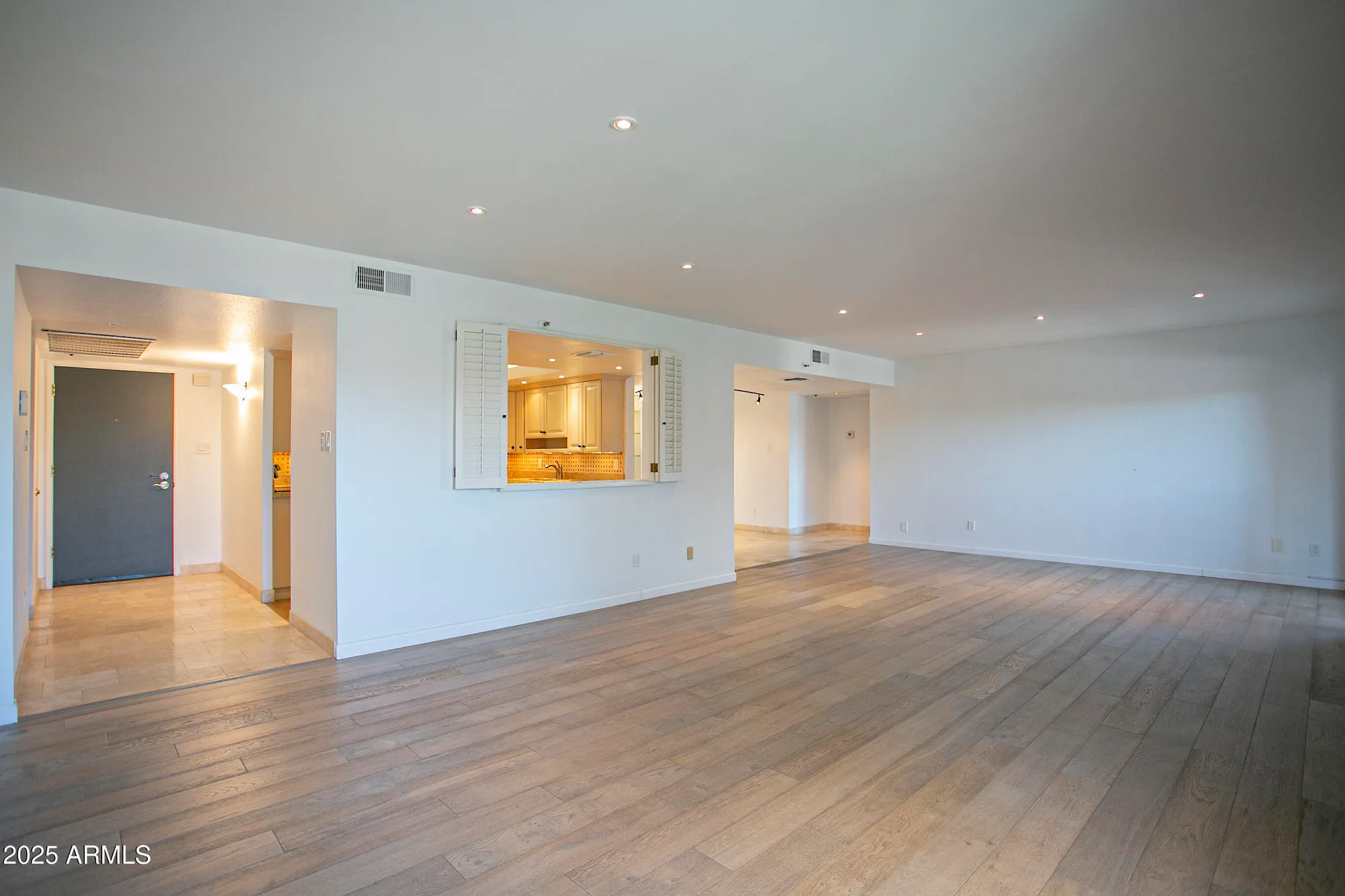 Property Slideshow image 16 of 48 | 7850 e camelback rd unit 406, Scottsdale, AZ, 85251