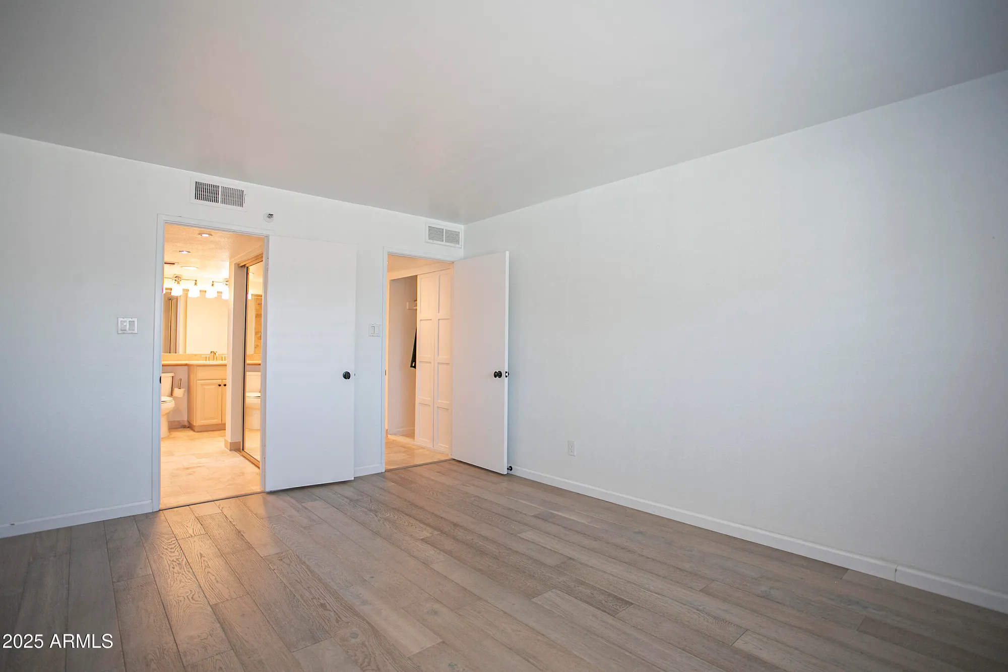 Property Slideshow image 29 of 48 | 7850 e camelback rd unit 406, Scottsdale, AZ, 85251