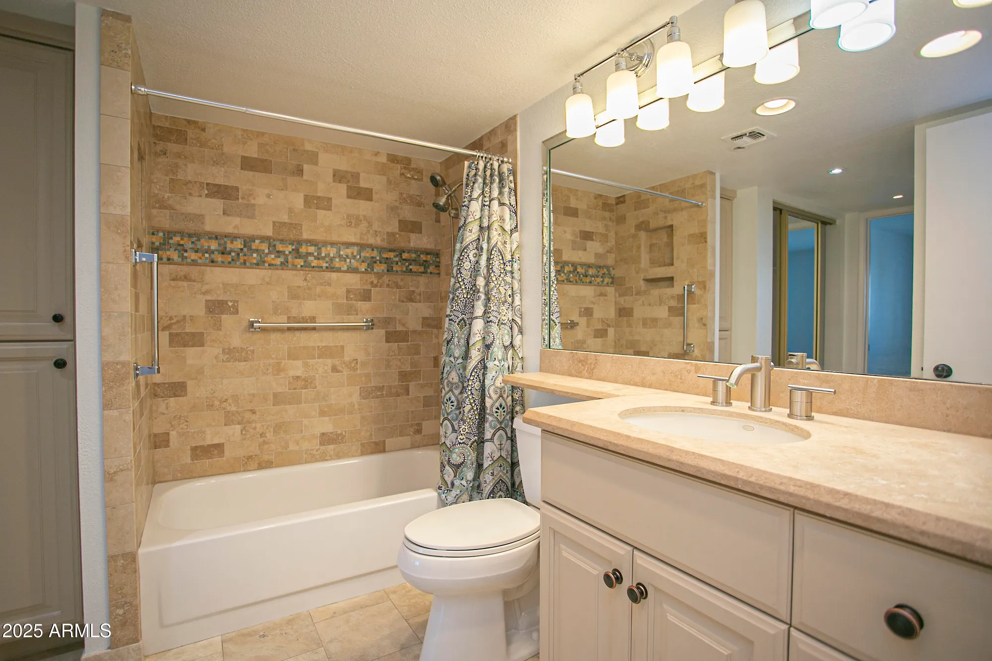 Property Slideshow image 32 of 48 | 7850 e camelback rd unit 406, Scottsdale, AZ, 85251
