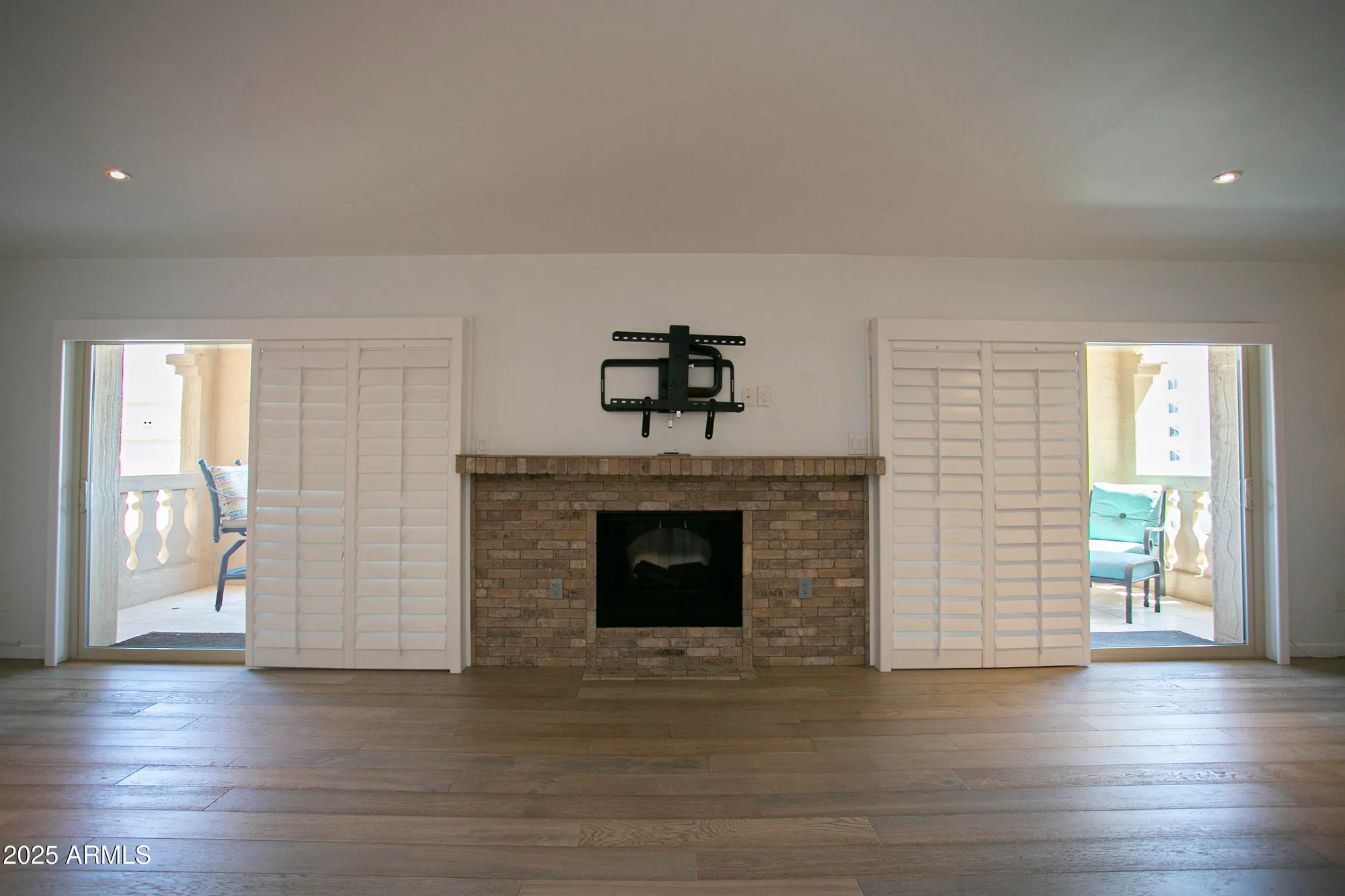 Property Slideshow image 14 of 48 | 7850 e camelback rd unit 406, Scottsdale, AZ, 85251