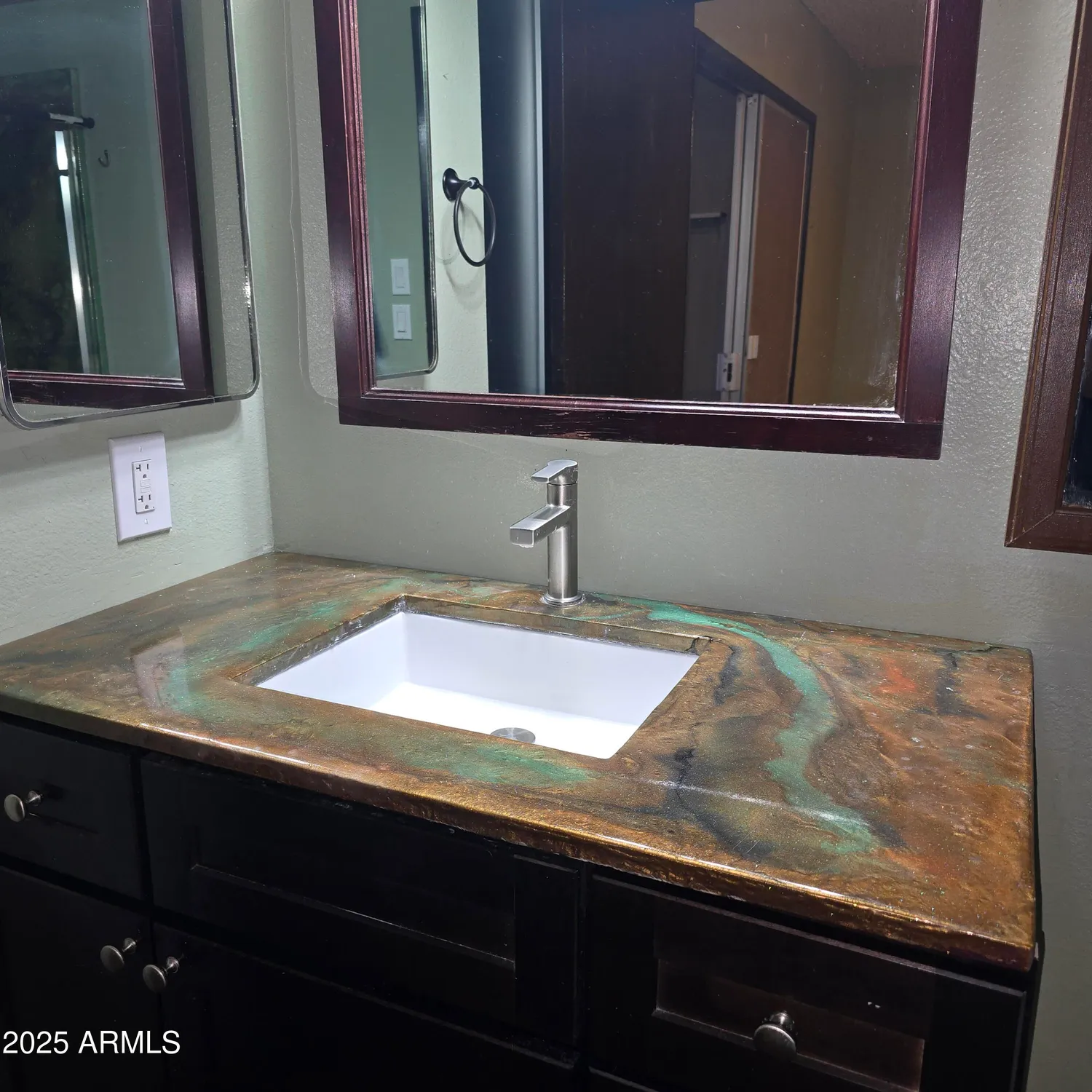 Property Slideshow image 28 of 43 | 11120 w desert butte dr, Sun City, AZ, 85351