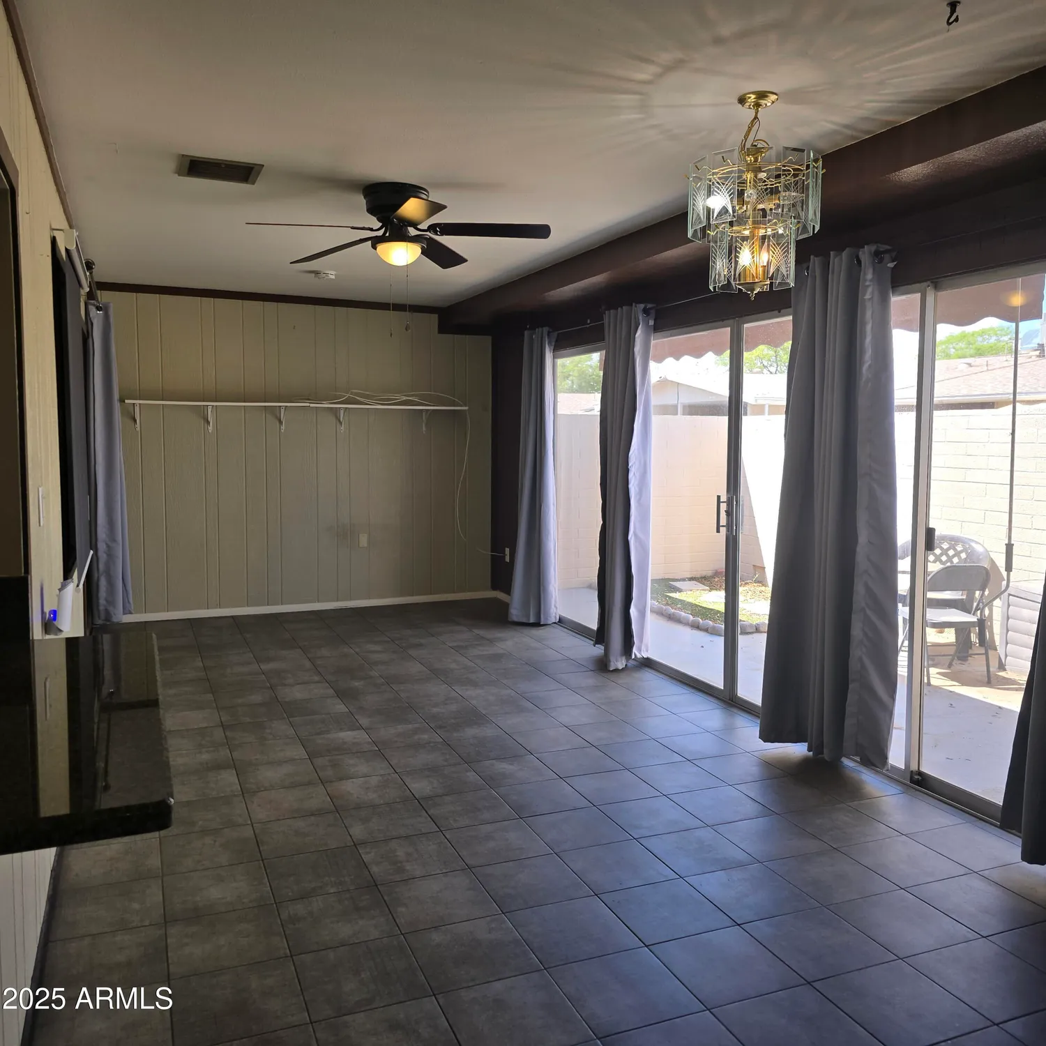 Property Slideshow image 15 of 43 | 11120 w desert butte dr, Sun City, AZ, 85351
