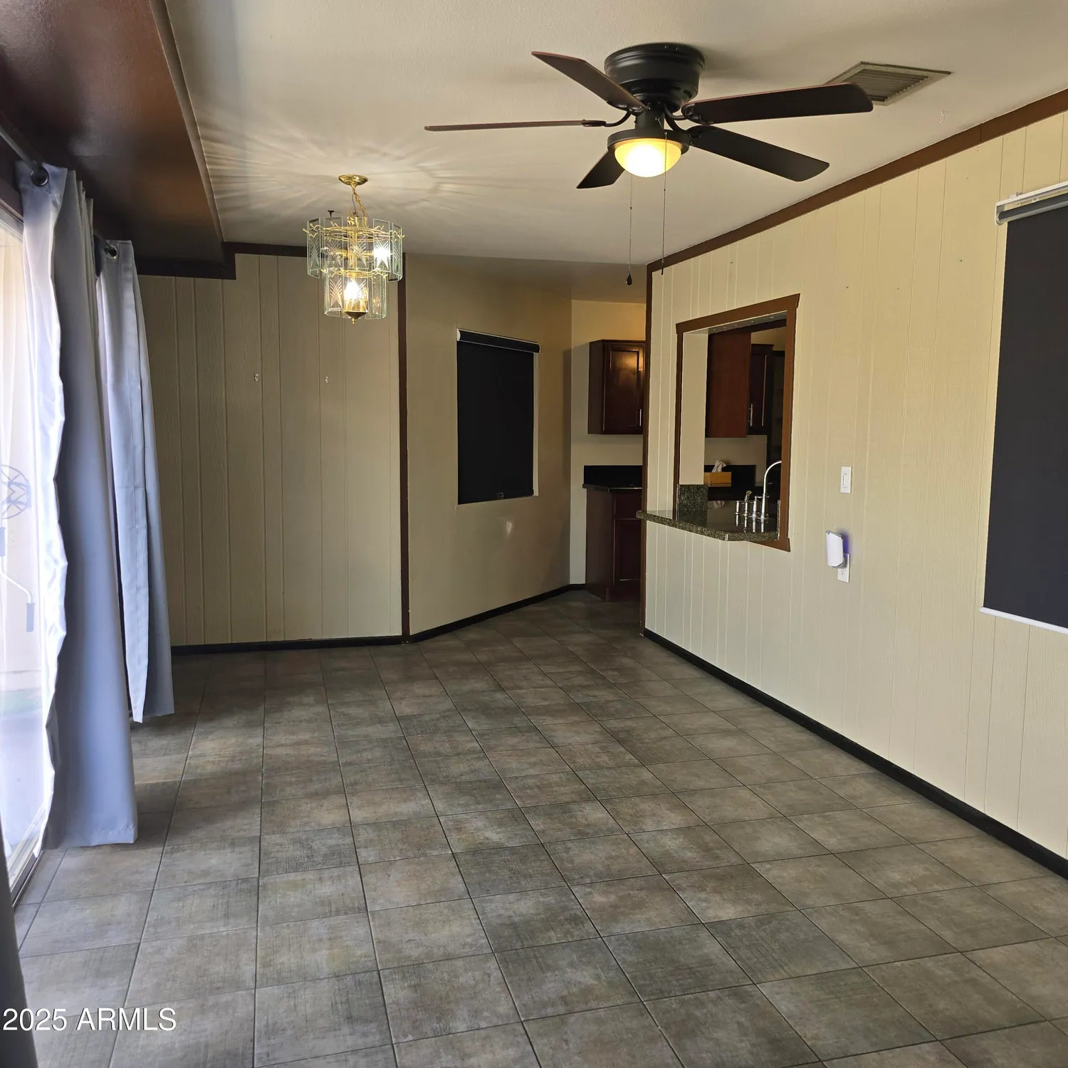 Property Slideshow image 37 of 43 | 11120 w desert butte dr, Sun City, AZ, 85351