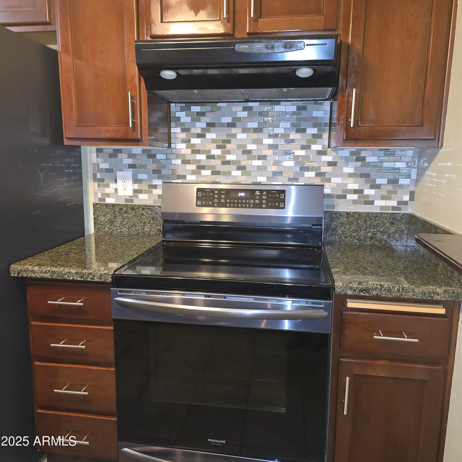 Property Slideshow image 13 of 43 | 11120 w desert butte dr, Sun City, AZ, 85351