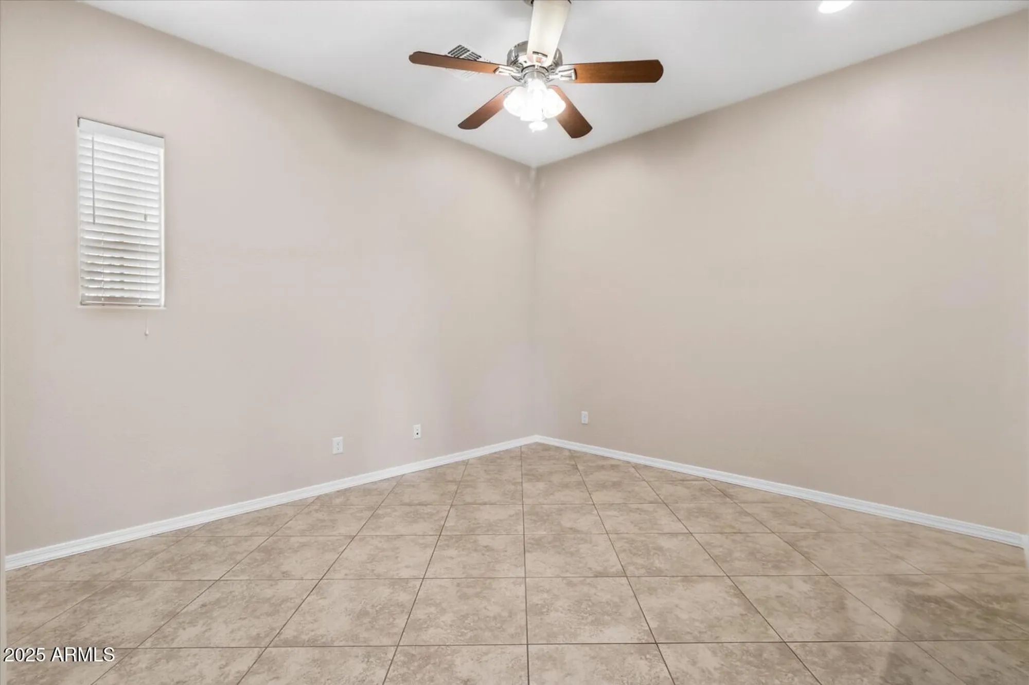 Property Slideshow image 7 of 61 | 26168 w tina ln, Buckeye, AZ, 85396