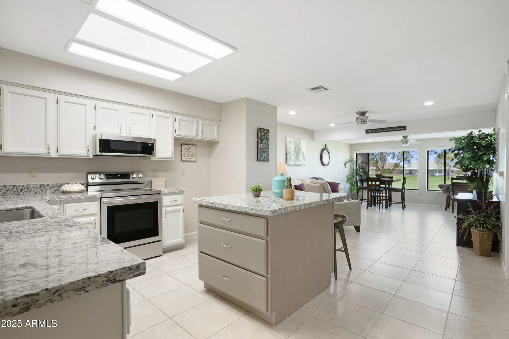 Property Slideshow image 9 of 49 | 7755 e laguna azul ave unit 147, Mesa, AZ, 85209