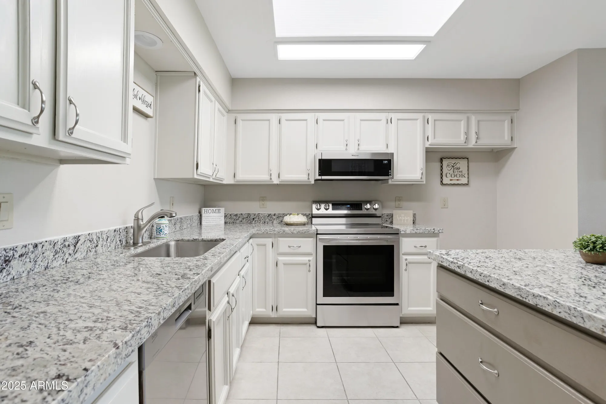 Property Slideshow image 11 of 49 | 7755 e laguna azul ave unit 147, Mesa, AZ, 85209