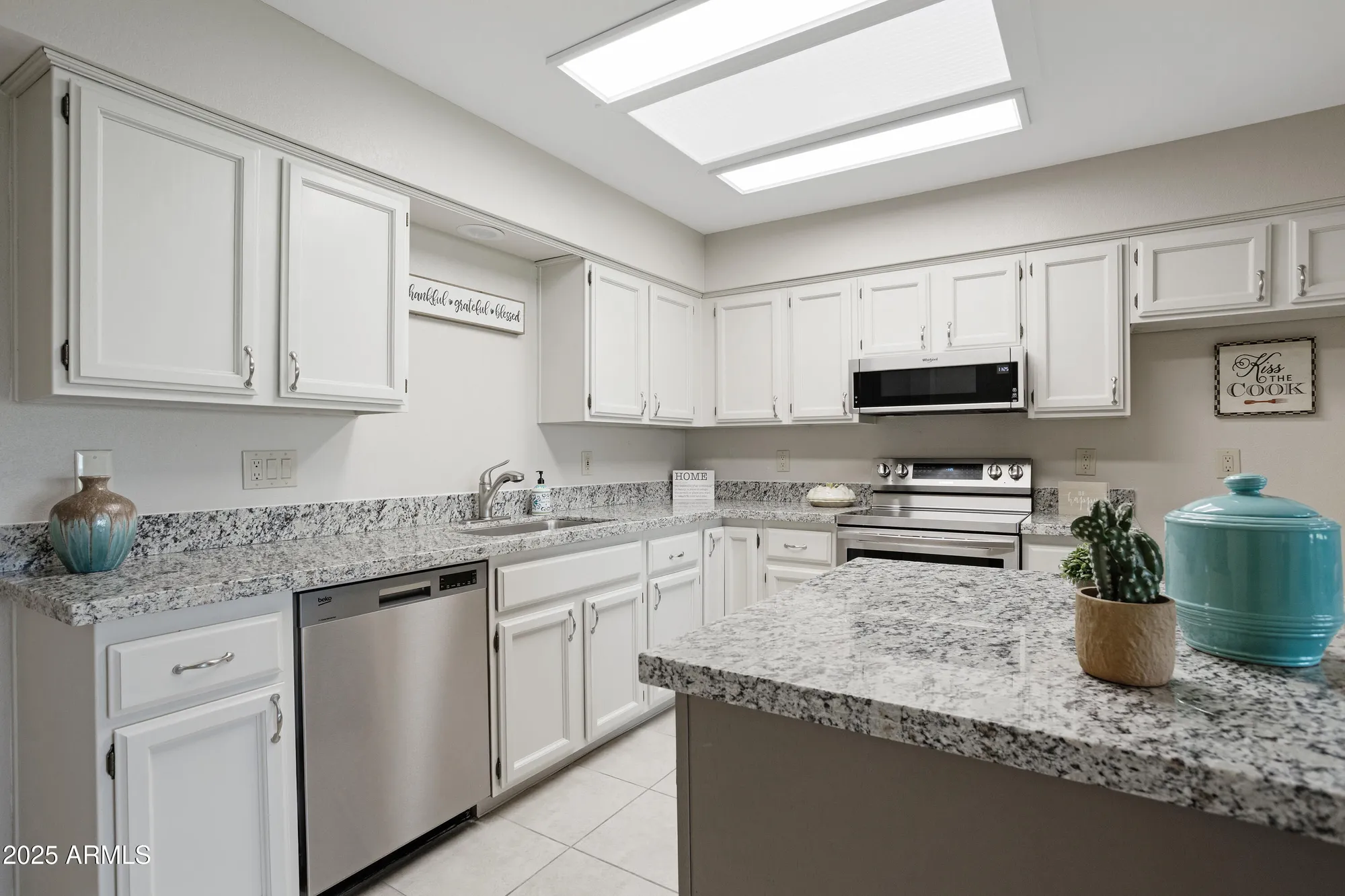Property Slideshow image 10 of 49 | 7755 e laguna azul ave unit 147, Mesa, AZ, 85209