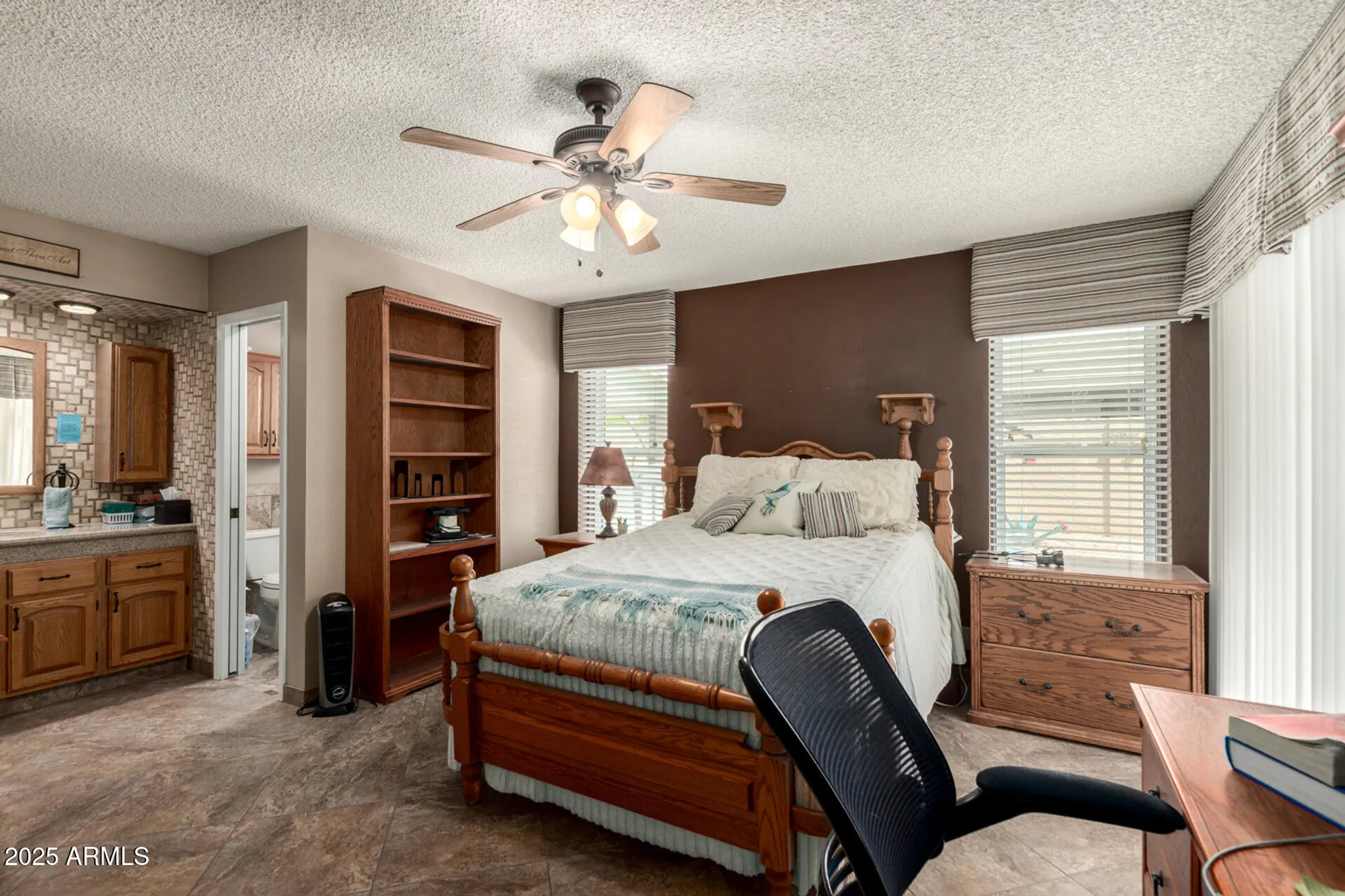 Property Slideshow image 18 of 94 | 2437 s verbena, Mesa, AZ, 85209