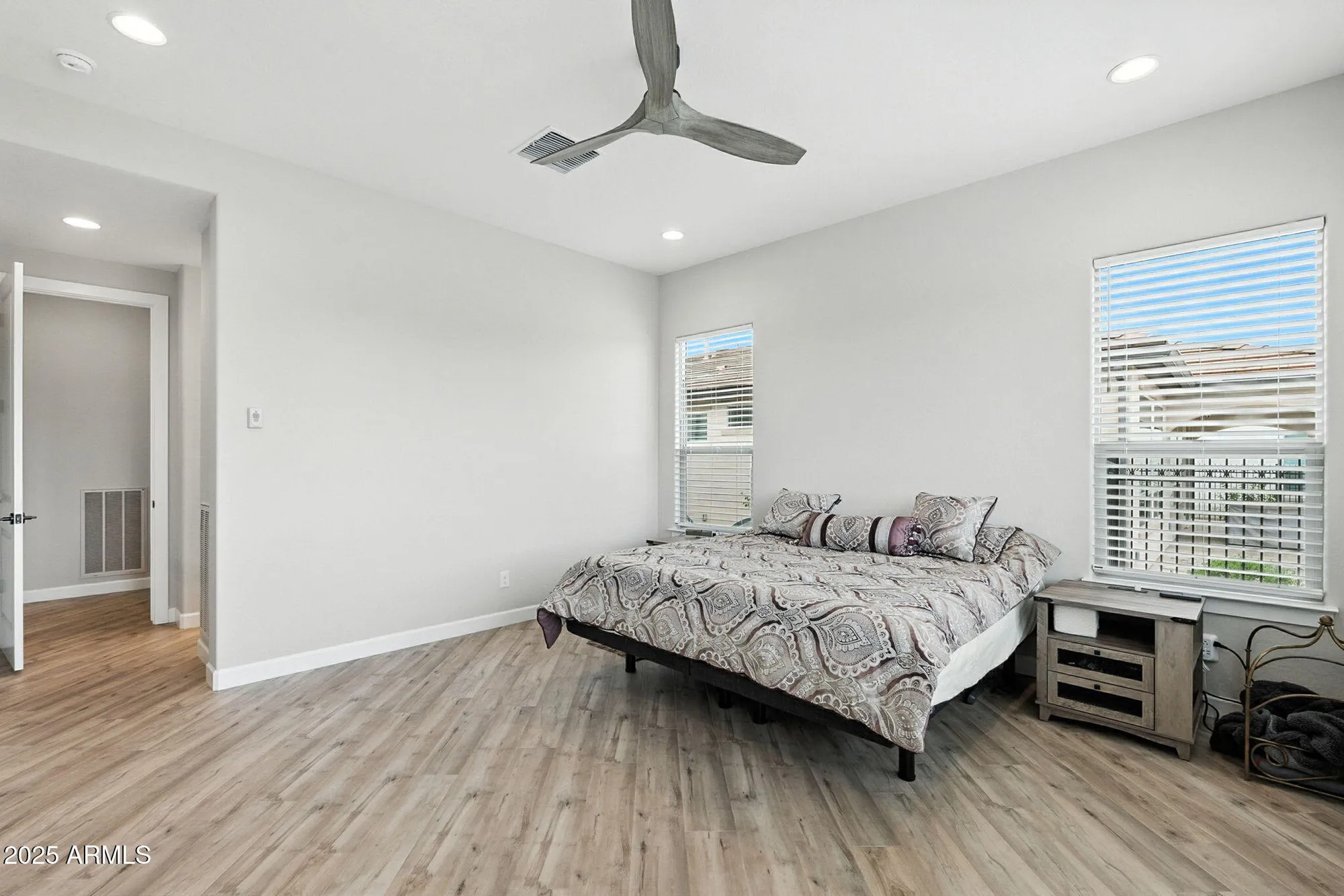 Property Slideshow image 31 of 79 | 472 e bracciano ave, San Tan Valley, AZ, 85140