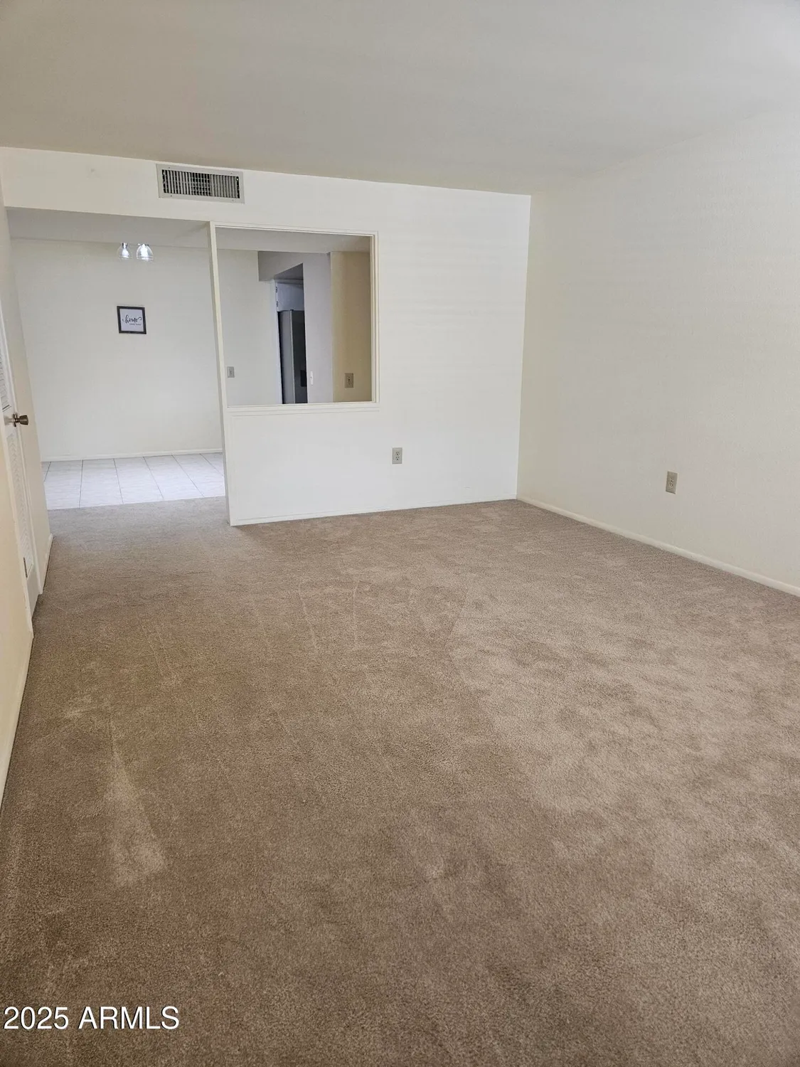 Property Slideshow image 5 of 65 | 15462 n lakeforest dr, Sun City, AZ, 85351