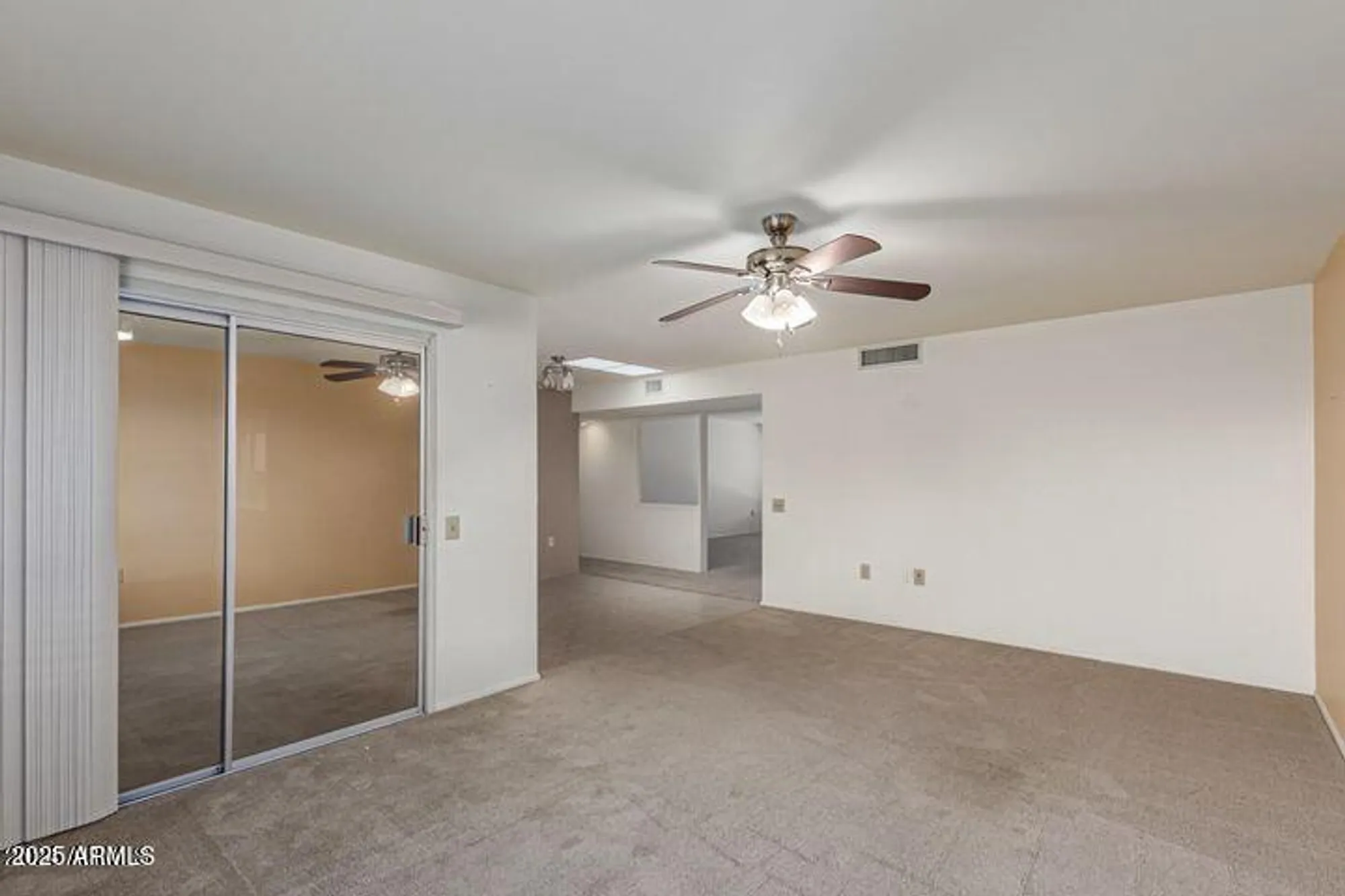 Property Slideshow image 29 of 65 | 15462 n lakeforest dr, Sun City, AZ, 85351