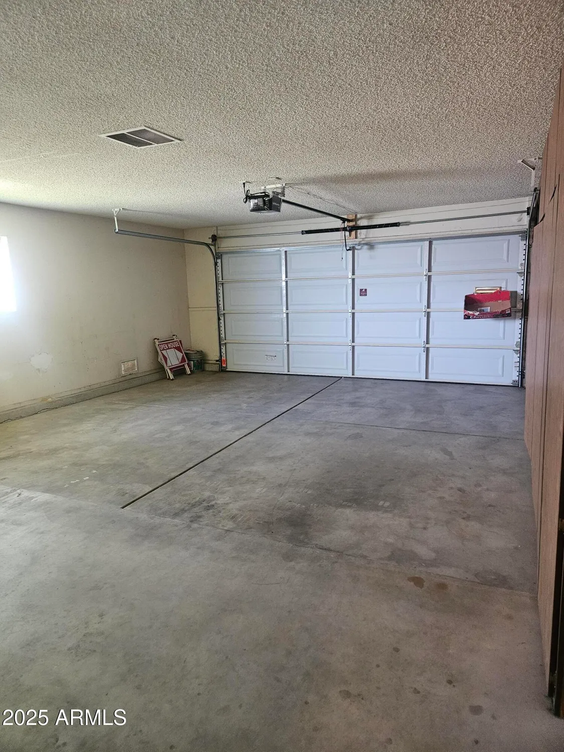 Property Slideshow image 64 of 65 | 15462 n lakeforest dr, Sun City, AZ, 85351