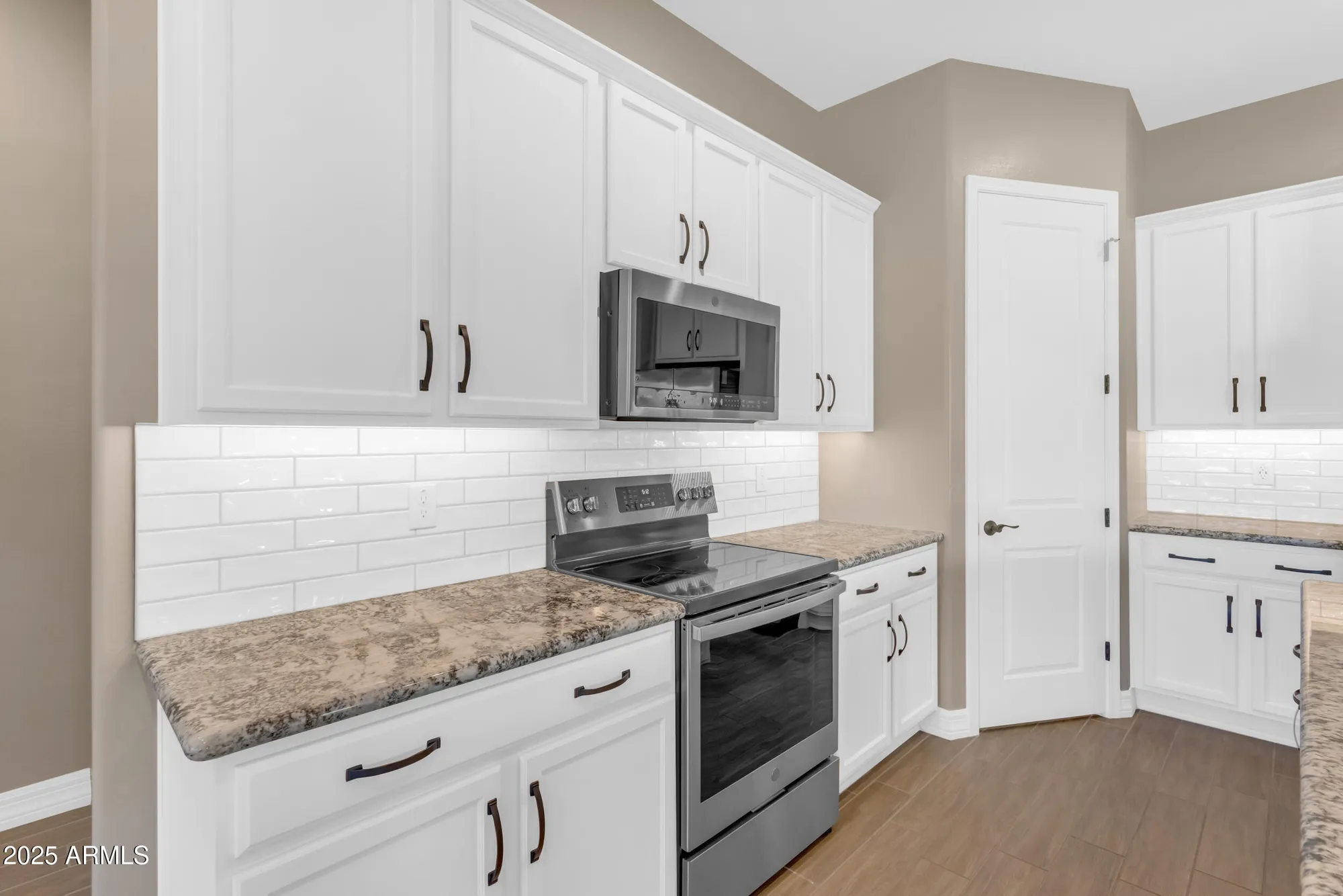 Property Slideshow image 21 of 113 | 17885 w amberwood dr, Goodyear, AZ, 85338