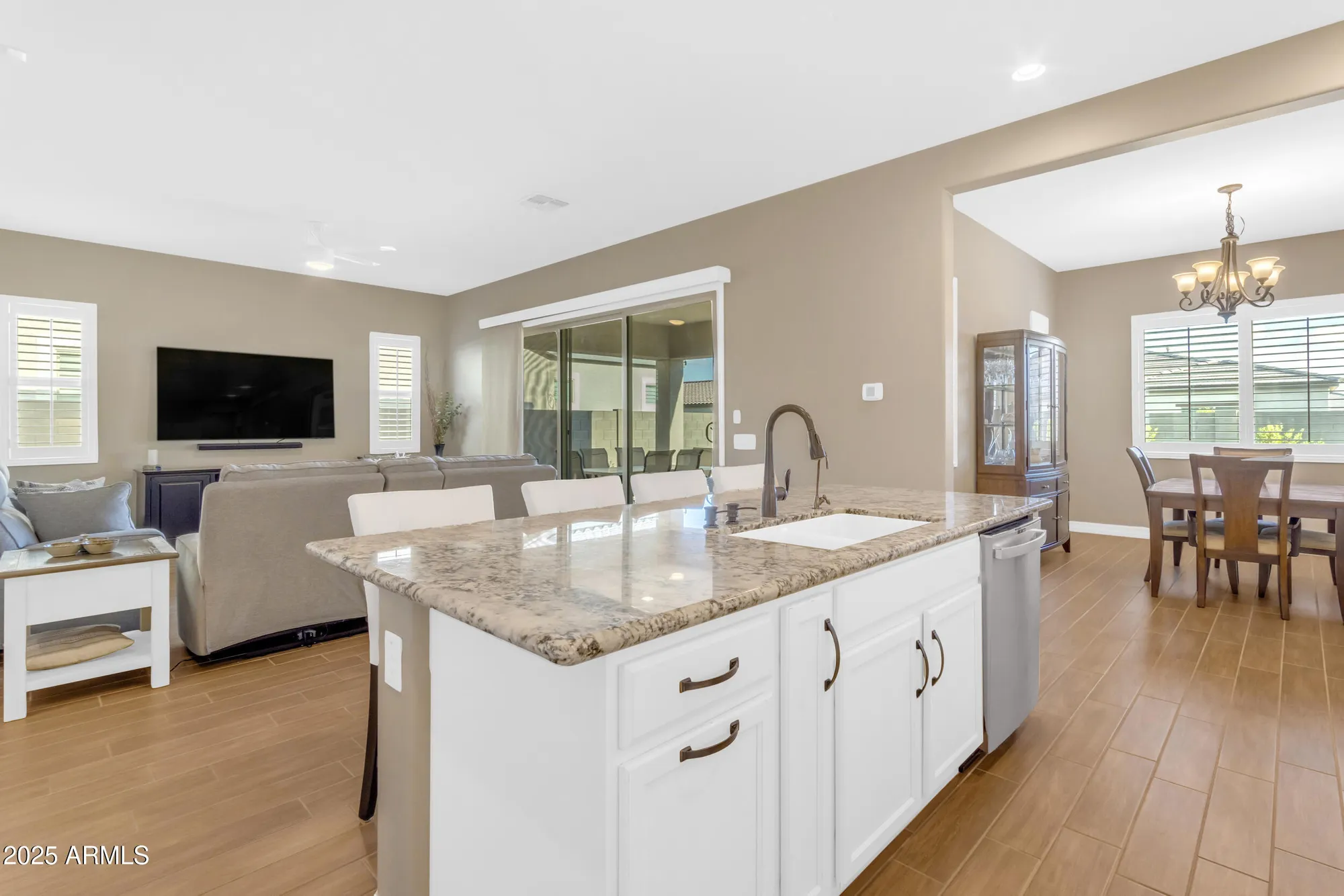 Property Slideshow image 24 of 113 | 17885 w amberwood dr, Goodyear, AZ, 85338