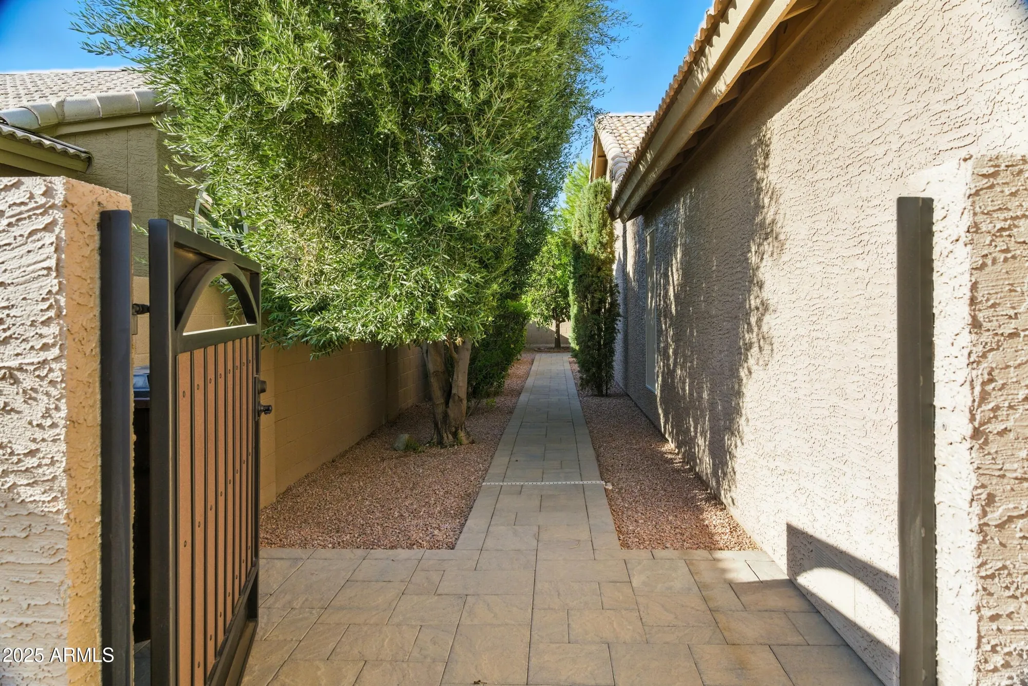 Property Slideshow image 32 of 46 | 10622 e nacoma dr, Sun Lakes, AZ, 85248
