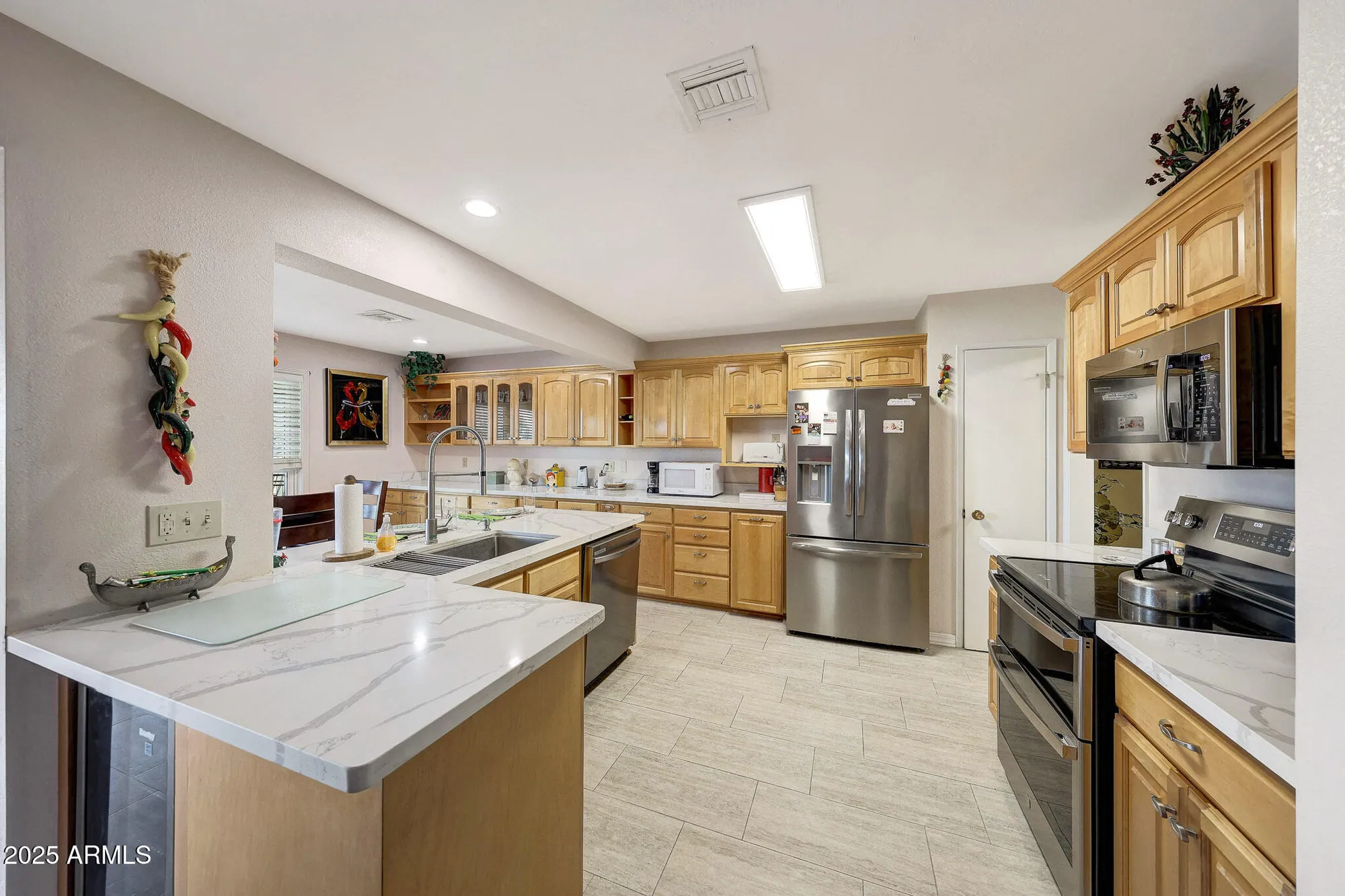 Property Slideshow image 4 of 62 | 10722 w tropicana cir, Sun City, AZ, 85351