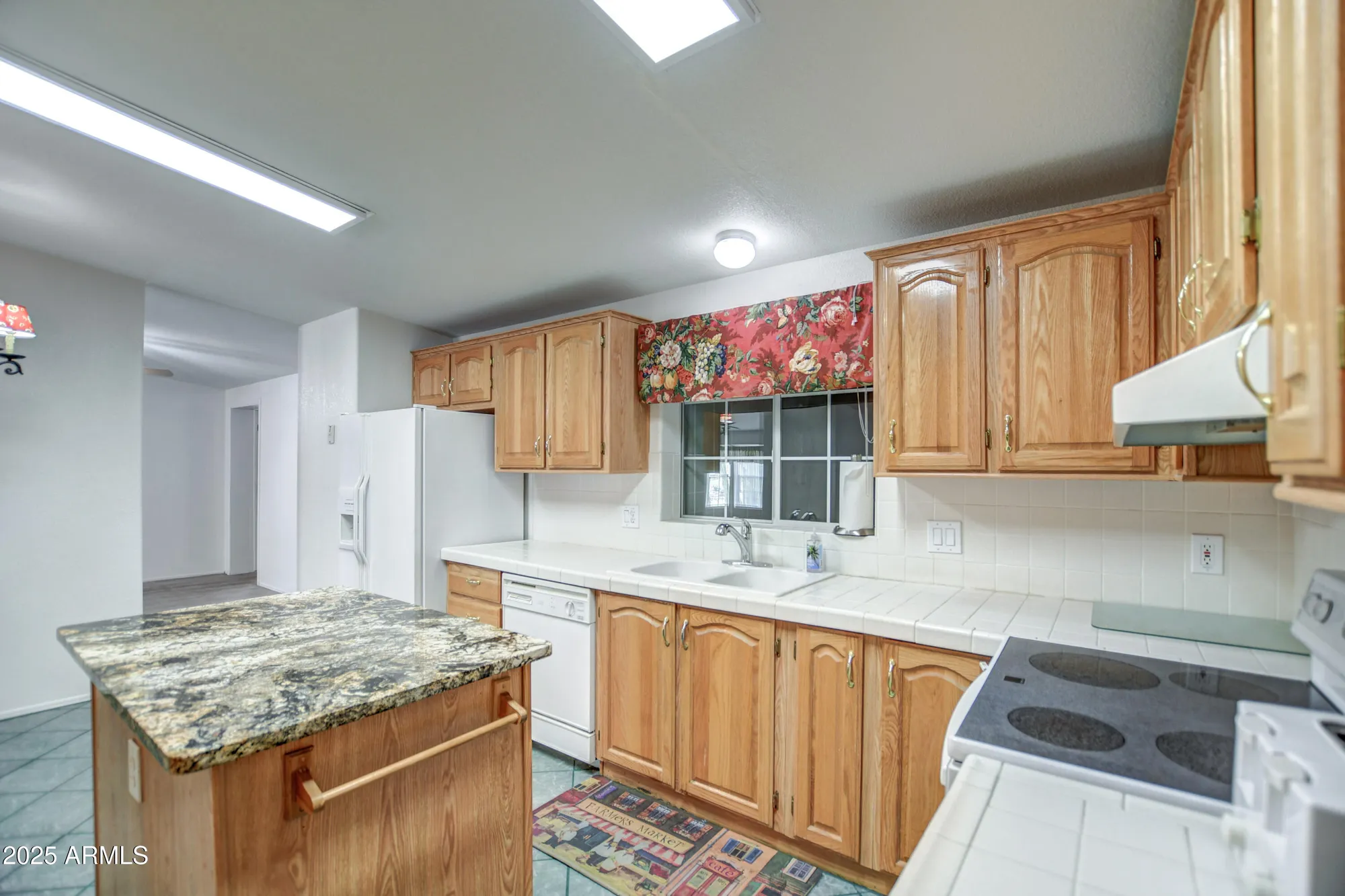 Property Slideshow image 7 of 34 | 9005 e cactus ln, Sun Lakes, AZ, 85248