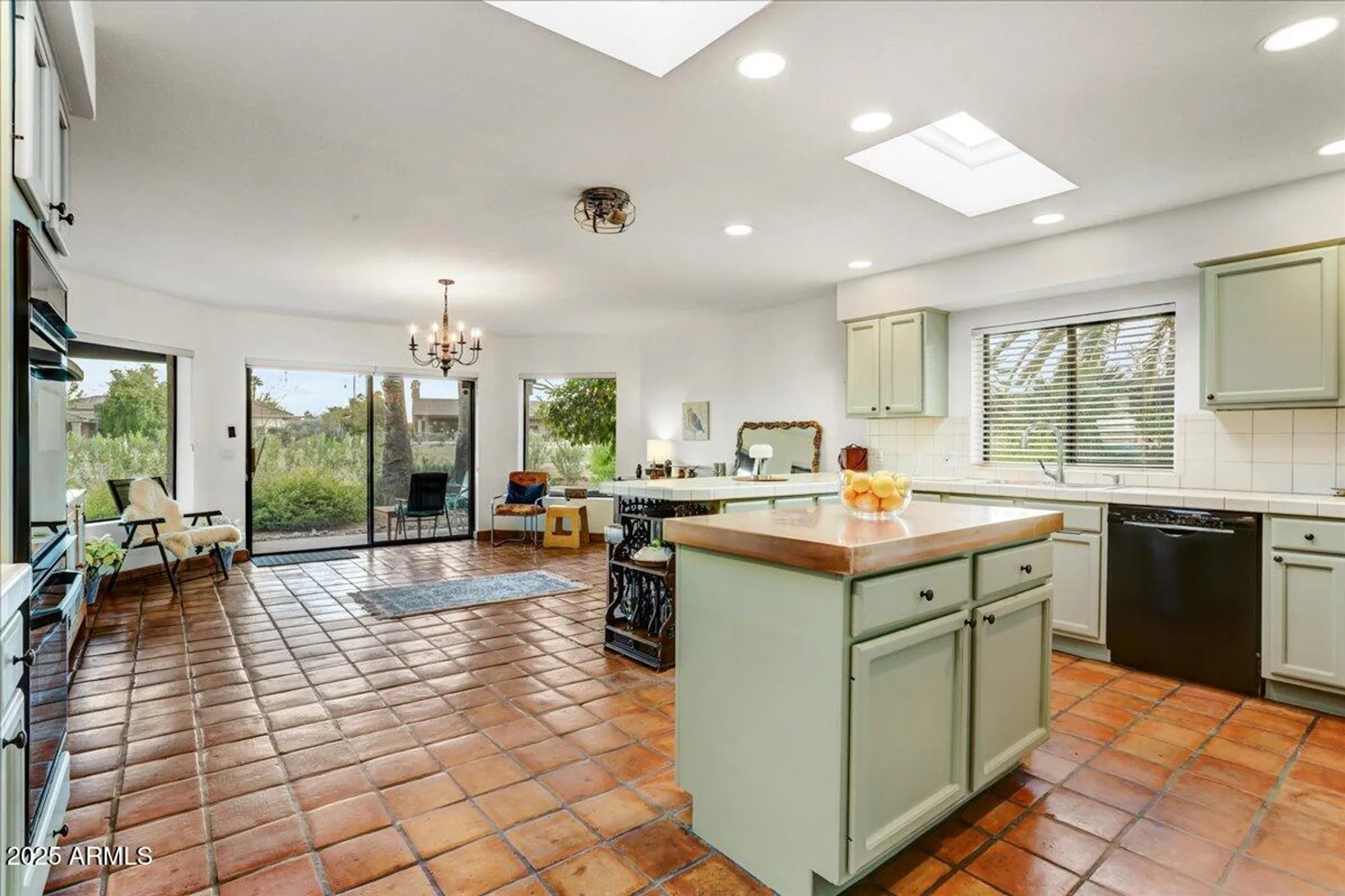 Property Slideshow image 11 of 32 | 18727 e avenida del ray, Rio Verde, AZ, 85263