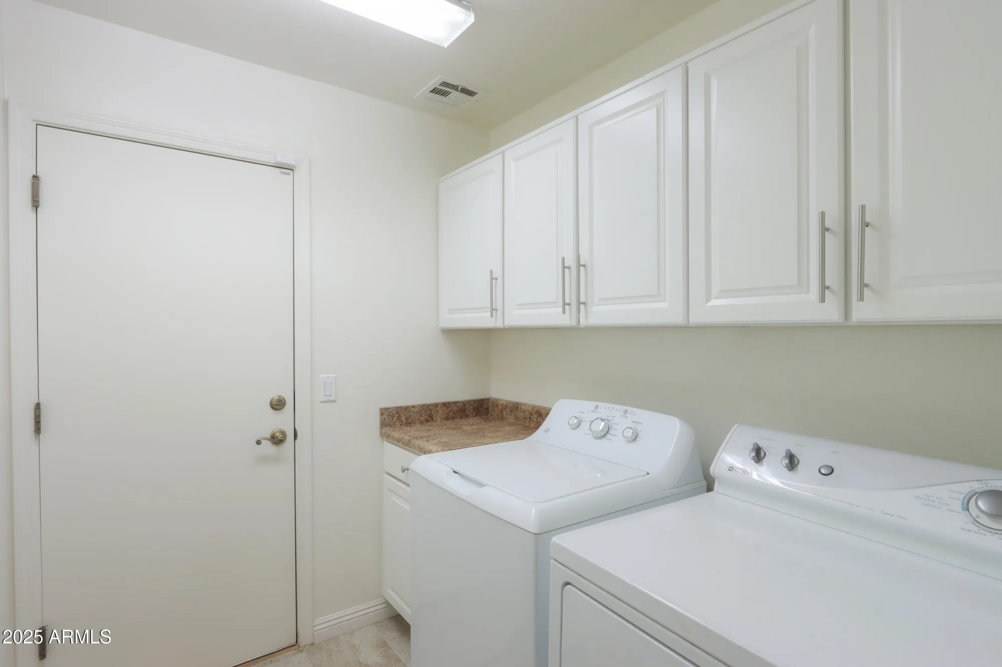 Property Slideshow image 32 of 72 | 2498 e fiesta dr, Casa Grande, AZ, 85194