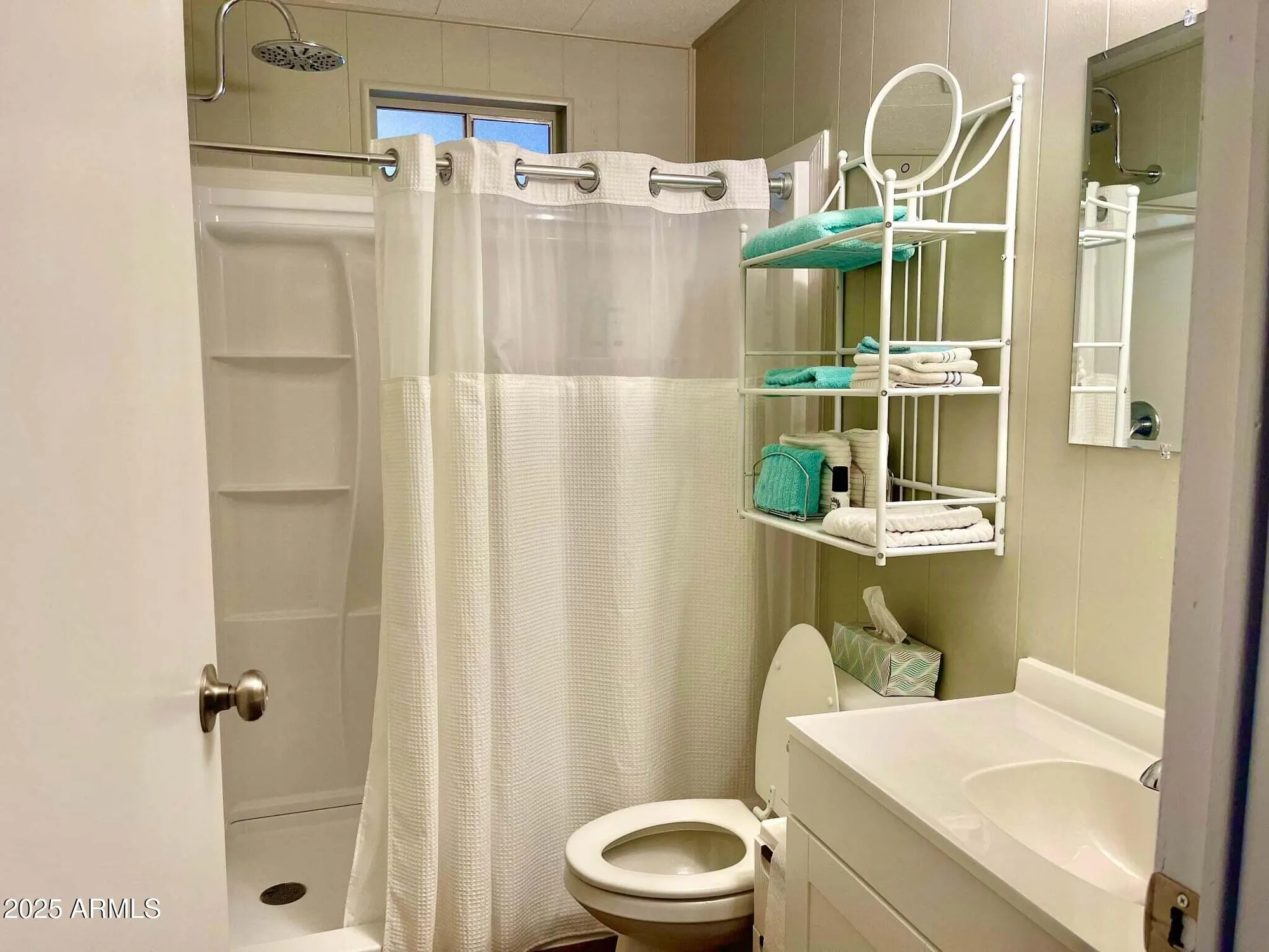 Property Slideshow image 7 of 19 | 613 s 83rd way, Mesa, AZ, 85208