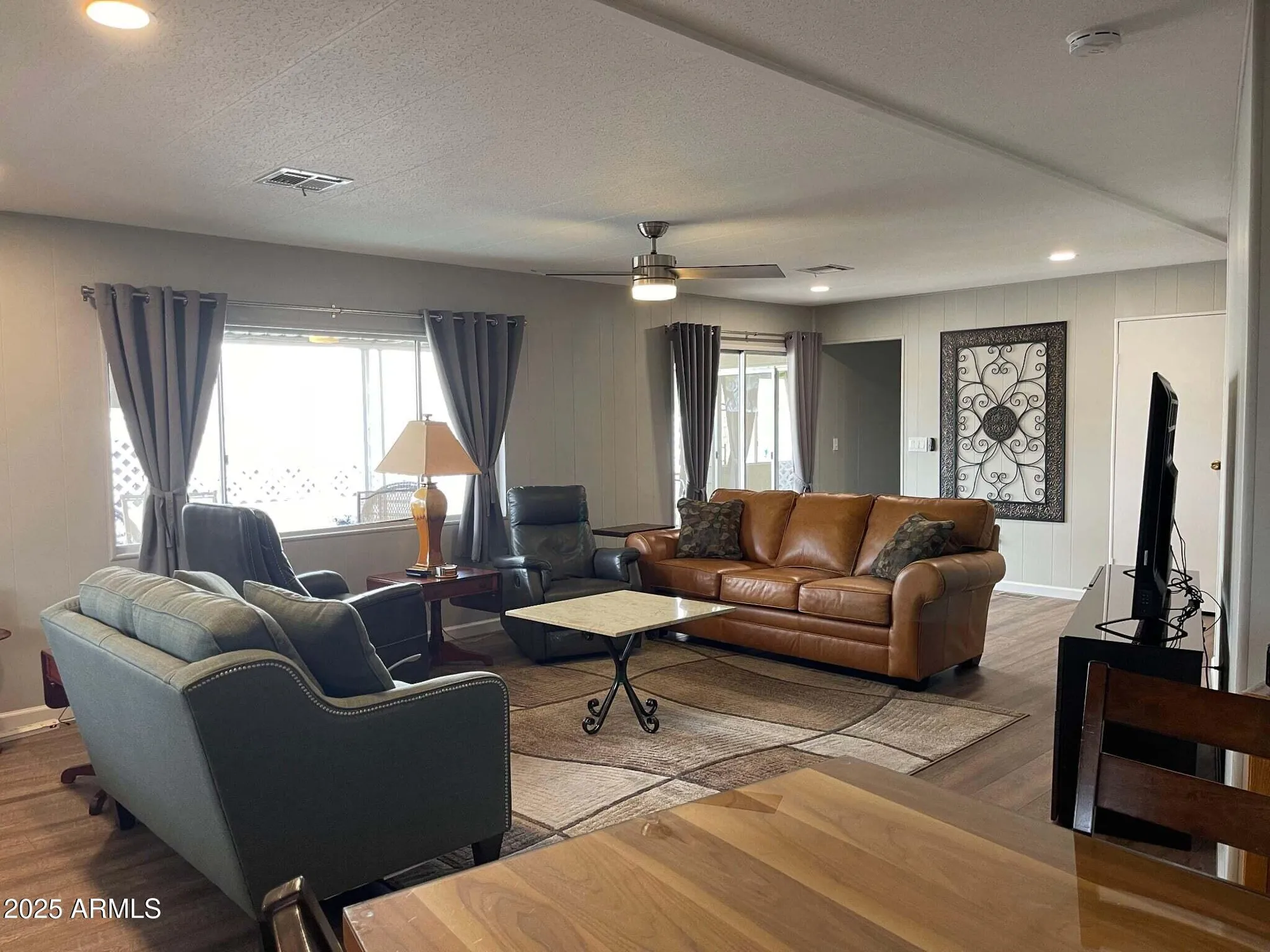 Property Slideshow image 2 of 19 | 613 s 83rd way, Mesa, AZ, 85208